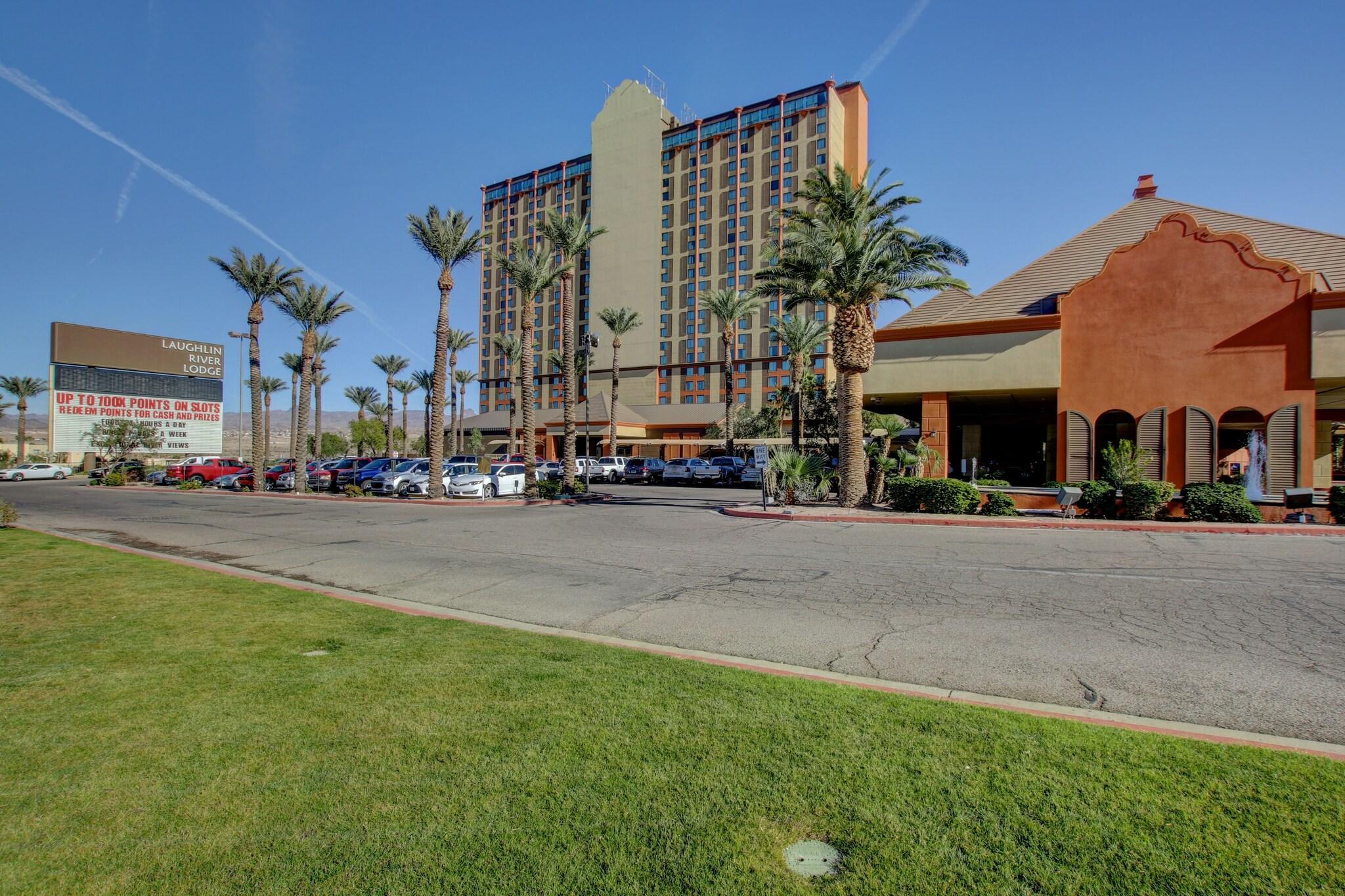 Vista Exterior Laughlin River Lodge