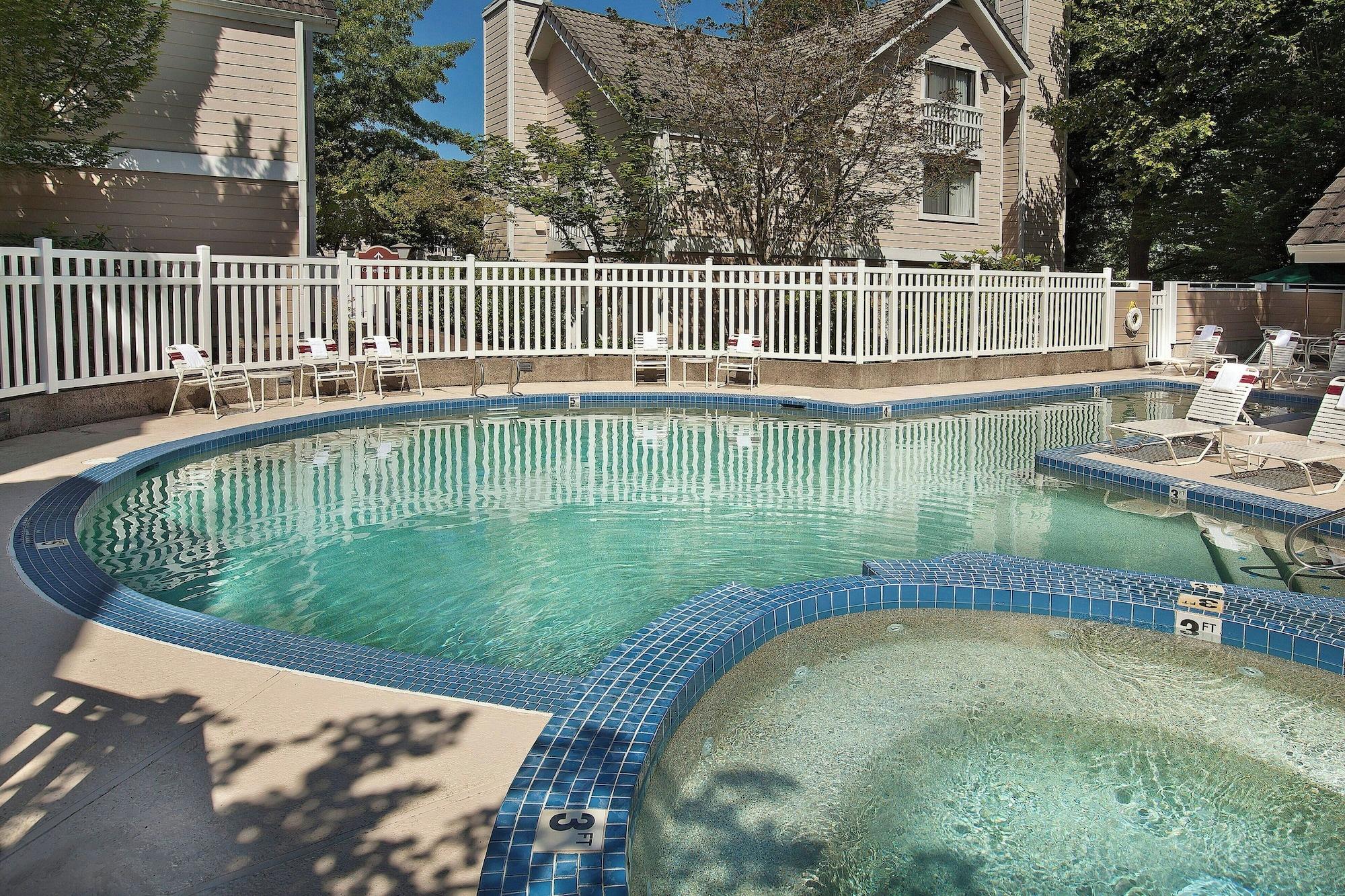 Vista Piscina Residence Inn by Marriott Lake Oswego