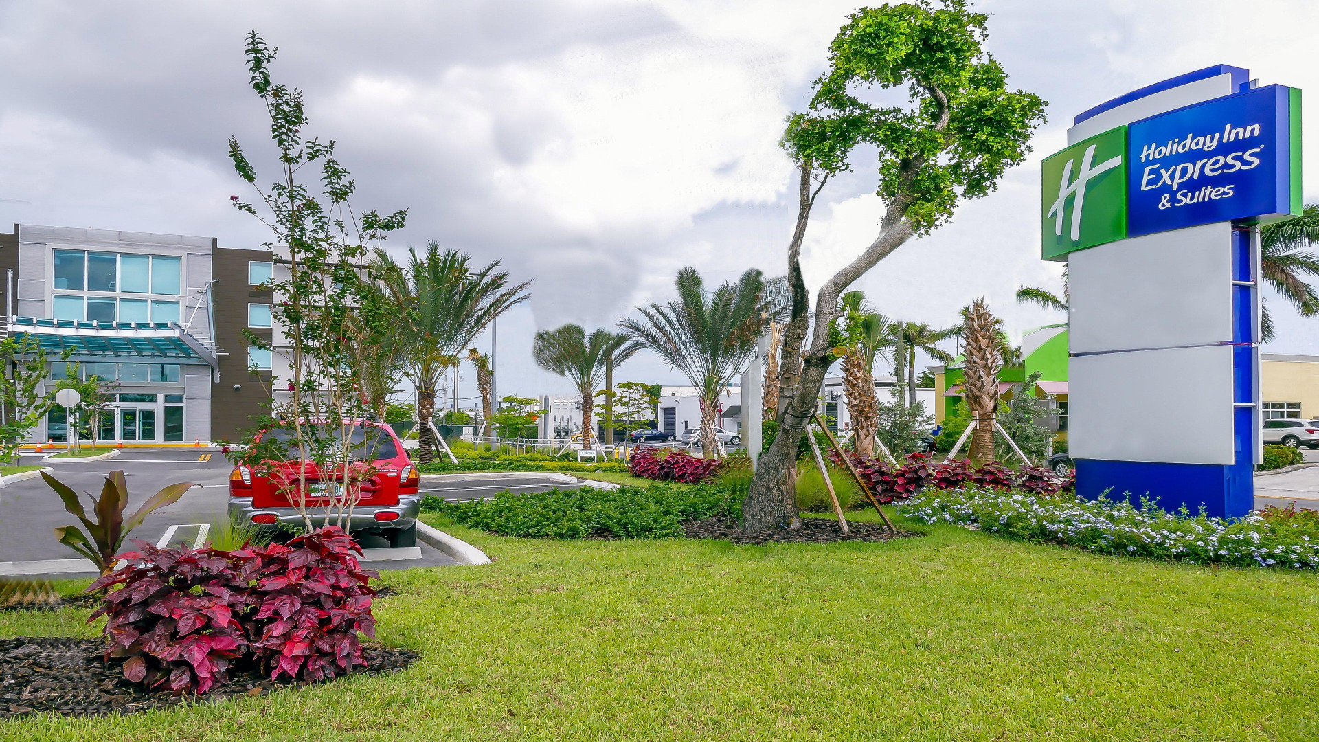 Vista Exterior Holiday Inn Express & Suites Miami Airport East
