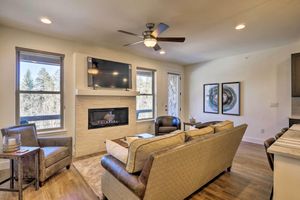 Alquiler Vacacional - Mountain Escape w/ Hot Tub < 5 Mi to Winter Park!