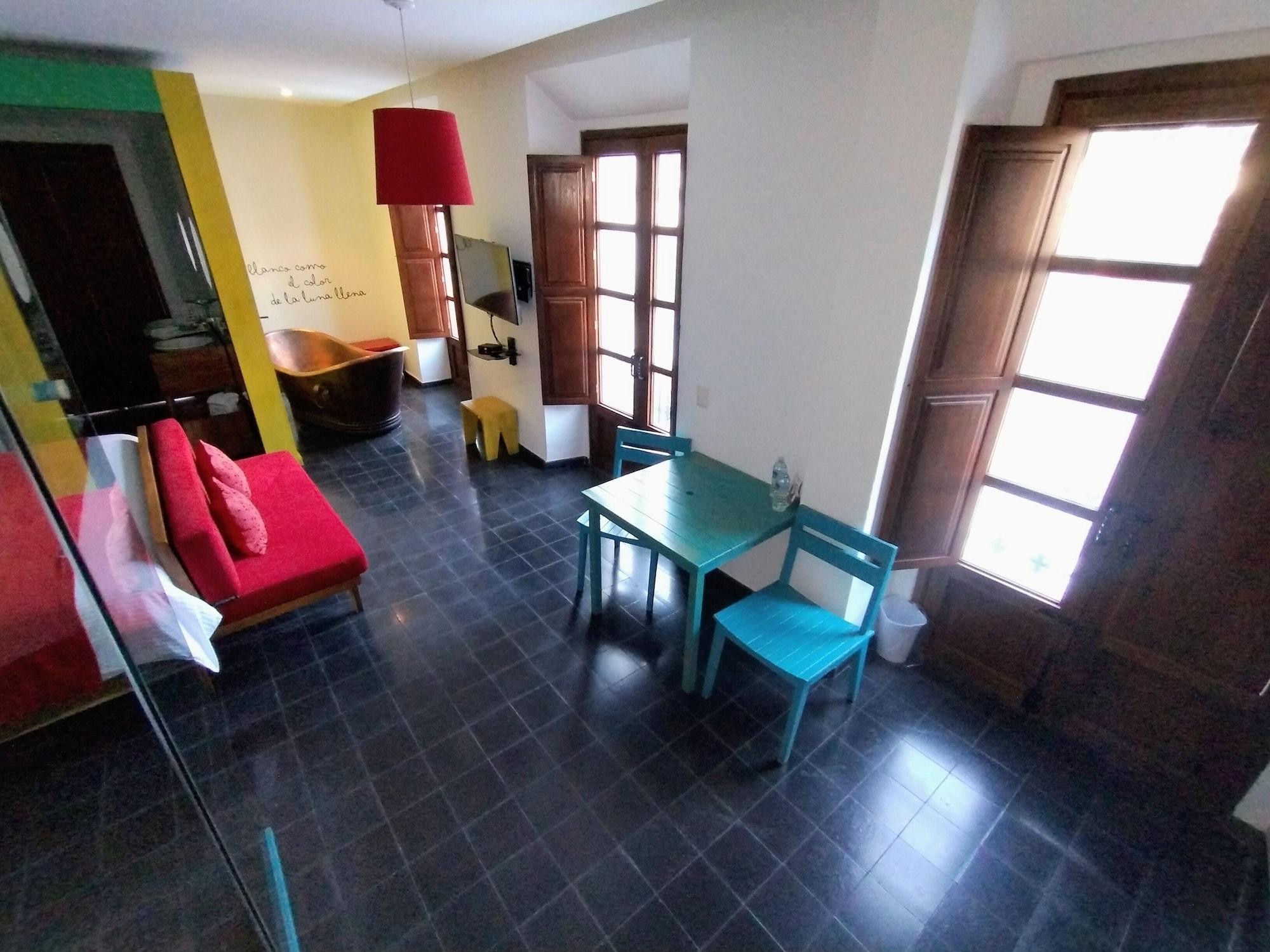 Comodidades del Alojamiento Del Carmen Concept Hotel