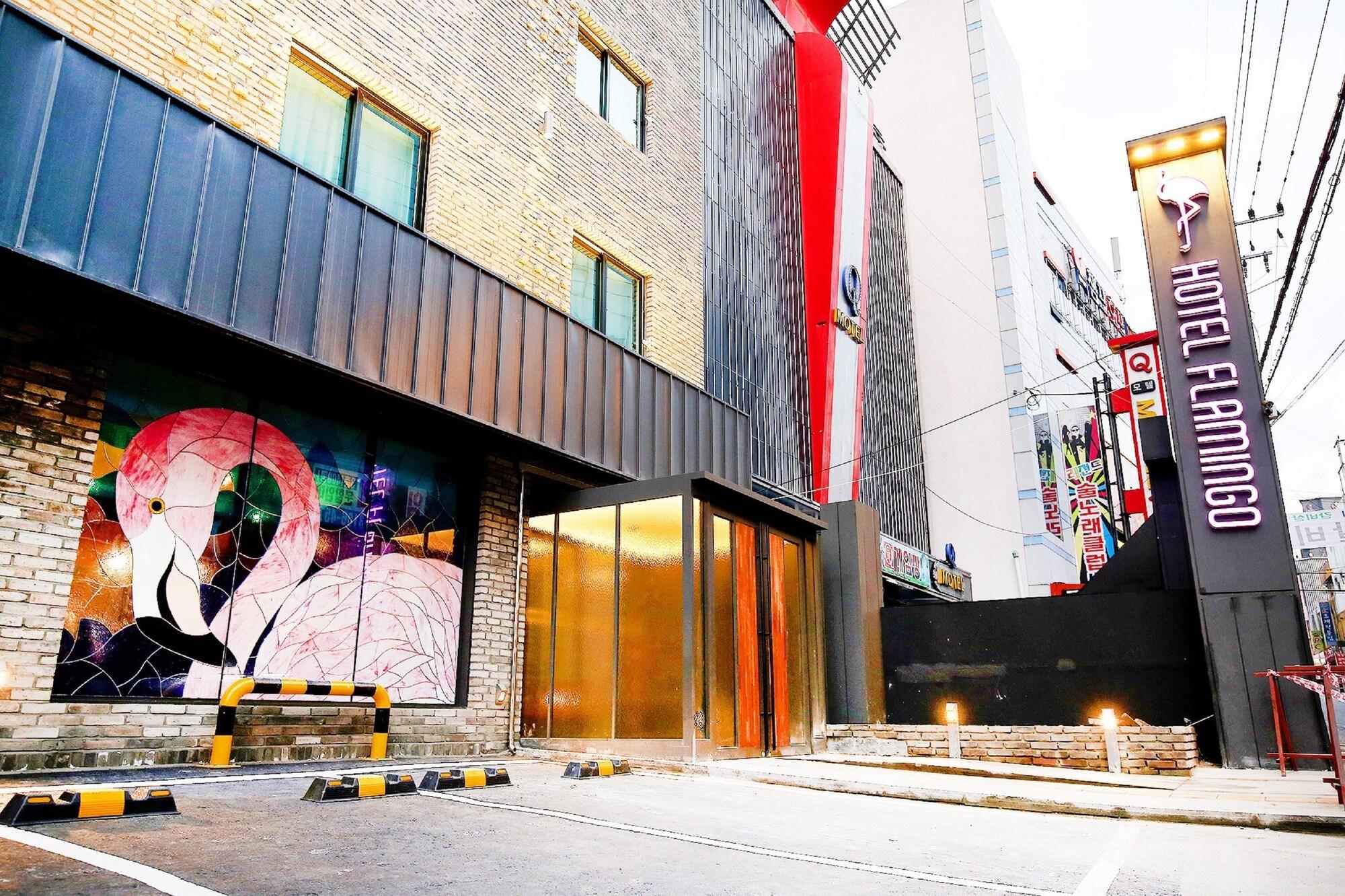 Varios Hotel Flamingo