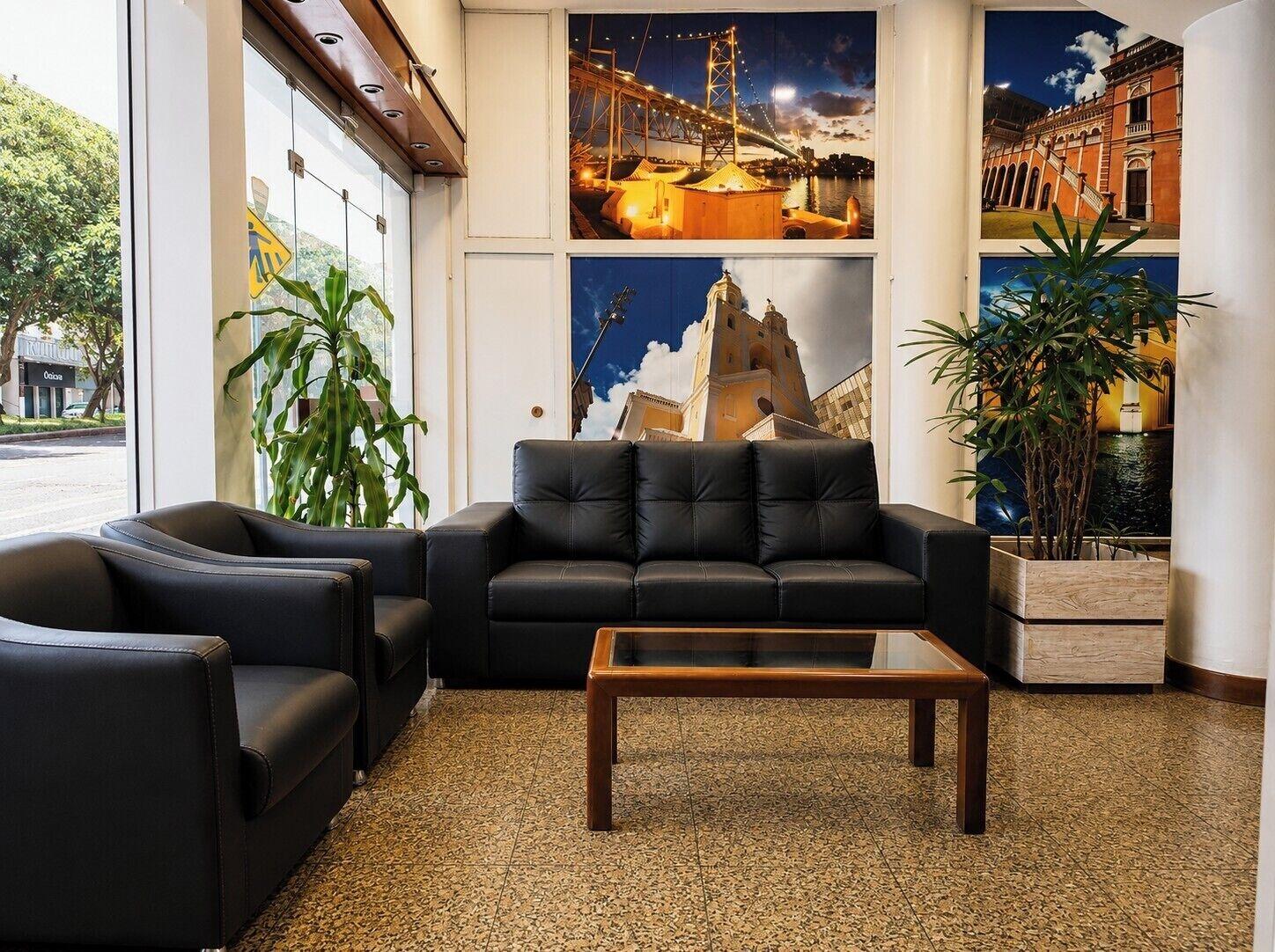 Vista Lobby Oscar Hotel