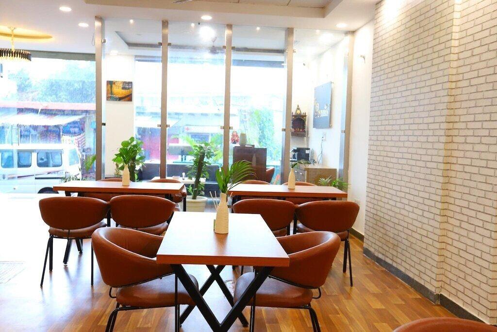 Vista Lobby Hotel The Anvi Residency Sector 132