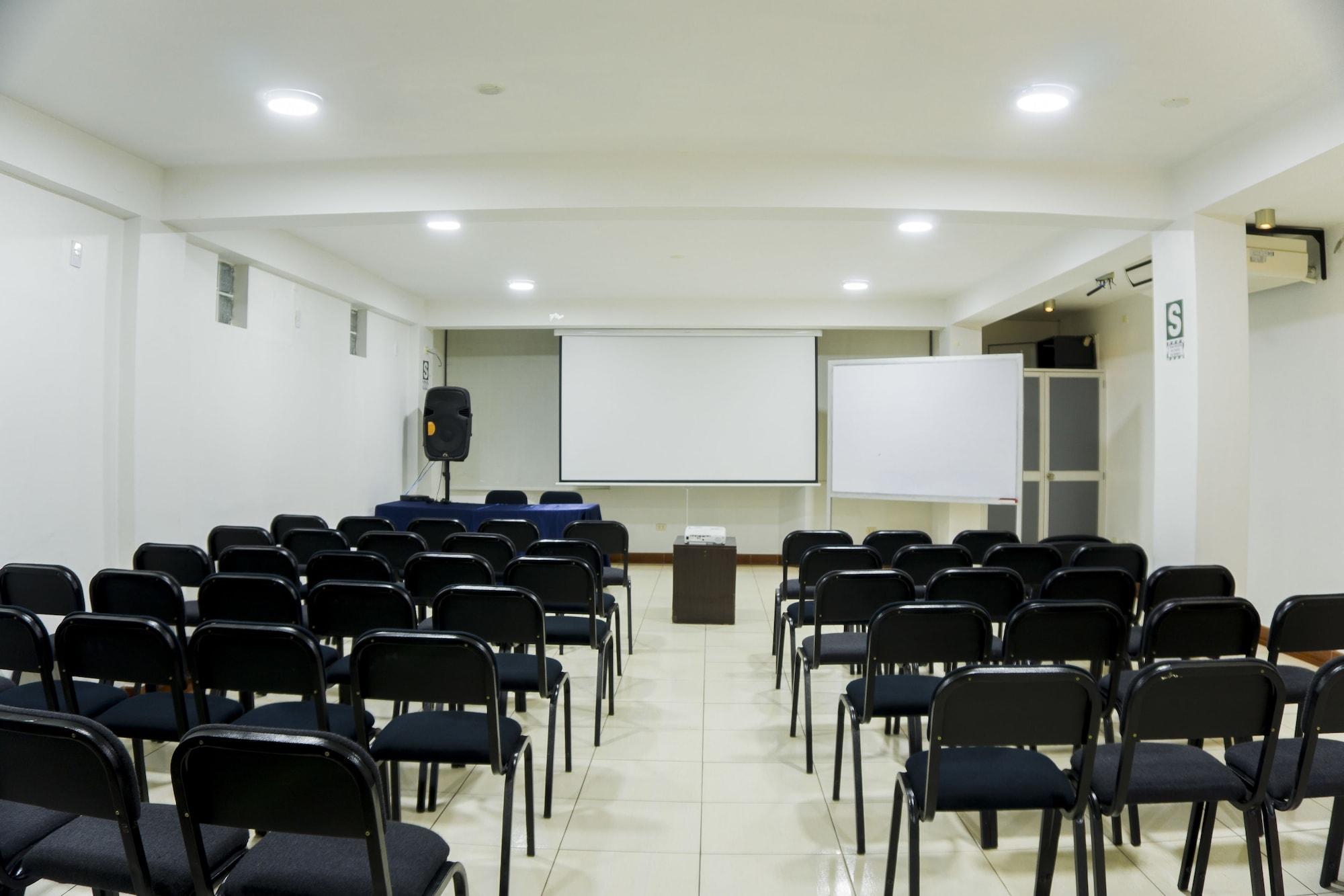 Sala de Reuniones Fatima Inn