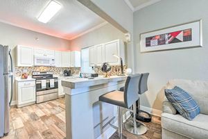 Alquiler Vacacional - Updated Ybor City Duplex ~ 1/2 Mi to Seventh Ave!