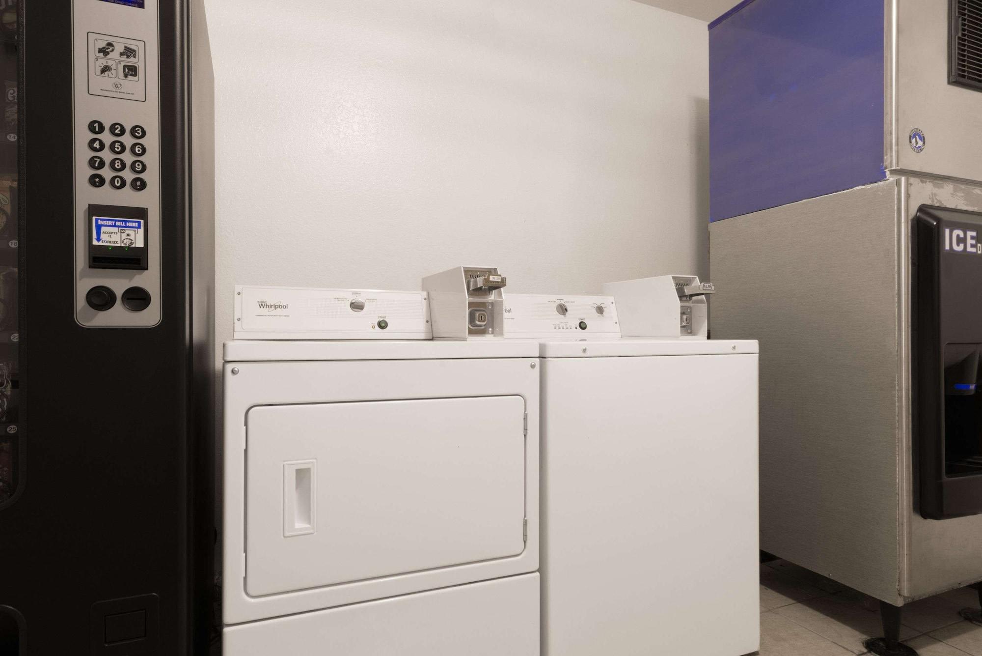 Comodidades del Alojamiento Days Inn by Wyndham Russell