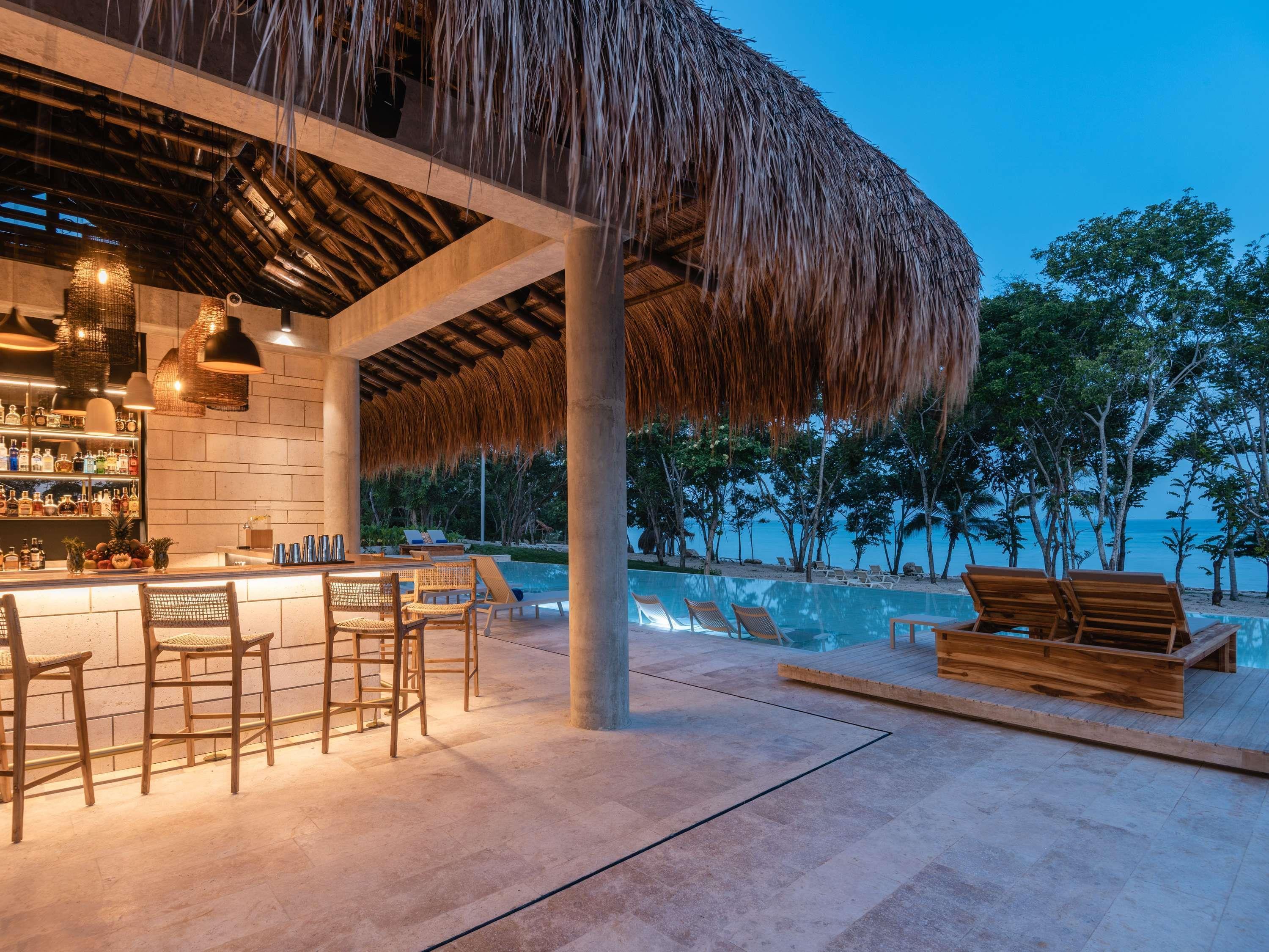 Bar/Salón Sofitel Baru Calablanca