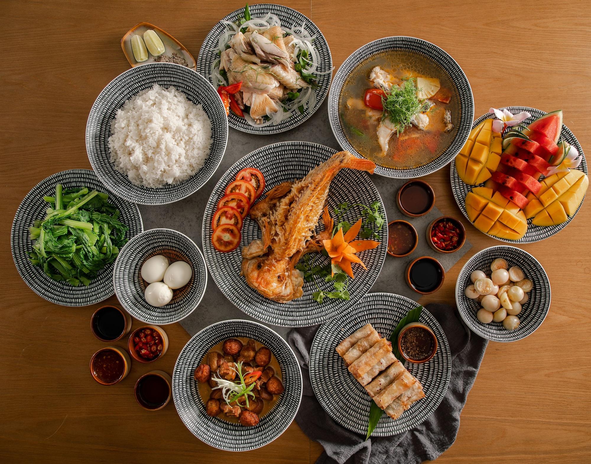 Restaurant The Five Villas & Resort Quangnam - Danang