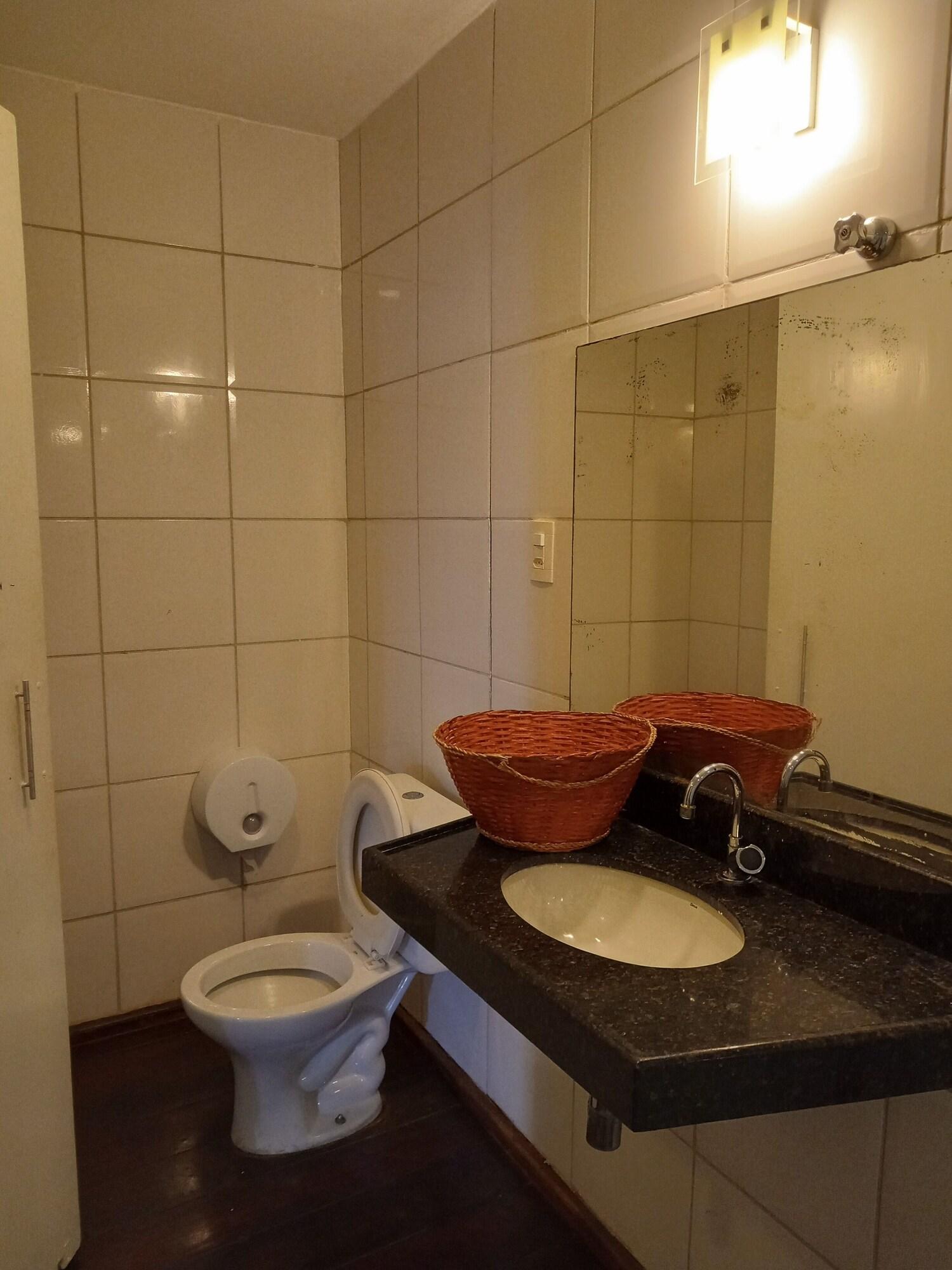 Equipamiento de Habitación AMERICO HOSTEL