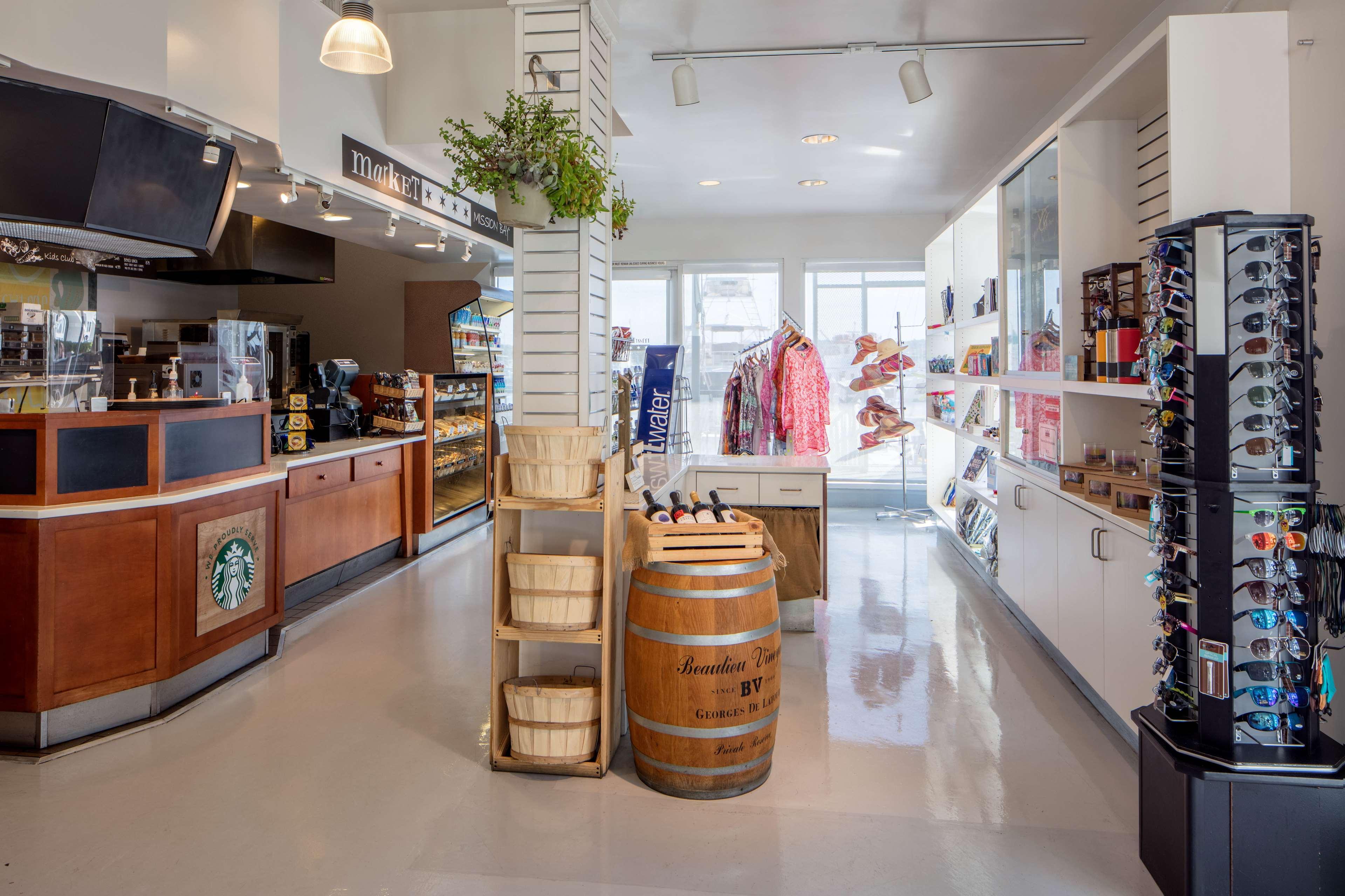 Restaurant Hyatt Regency Mission Bay Spa and Marina