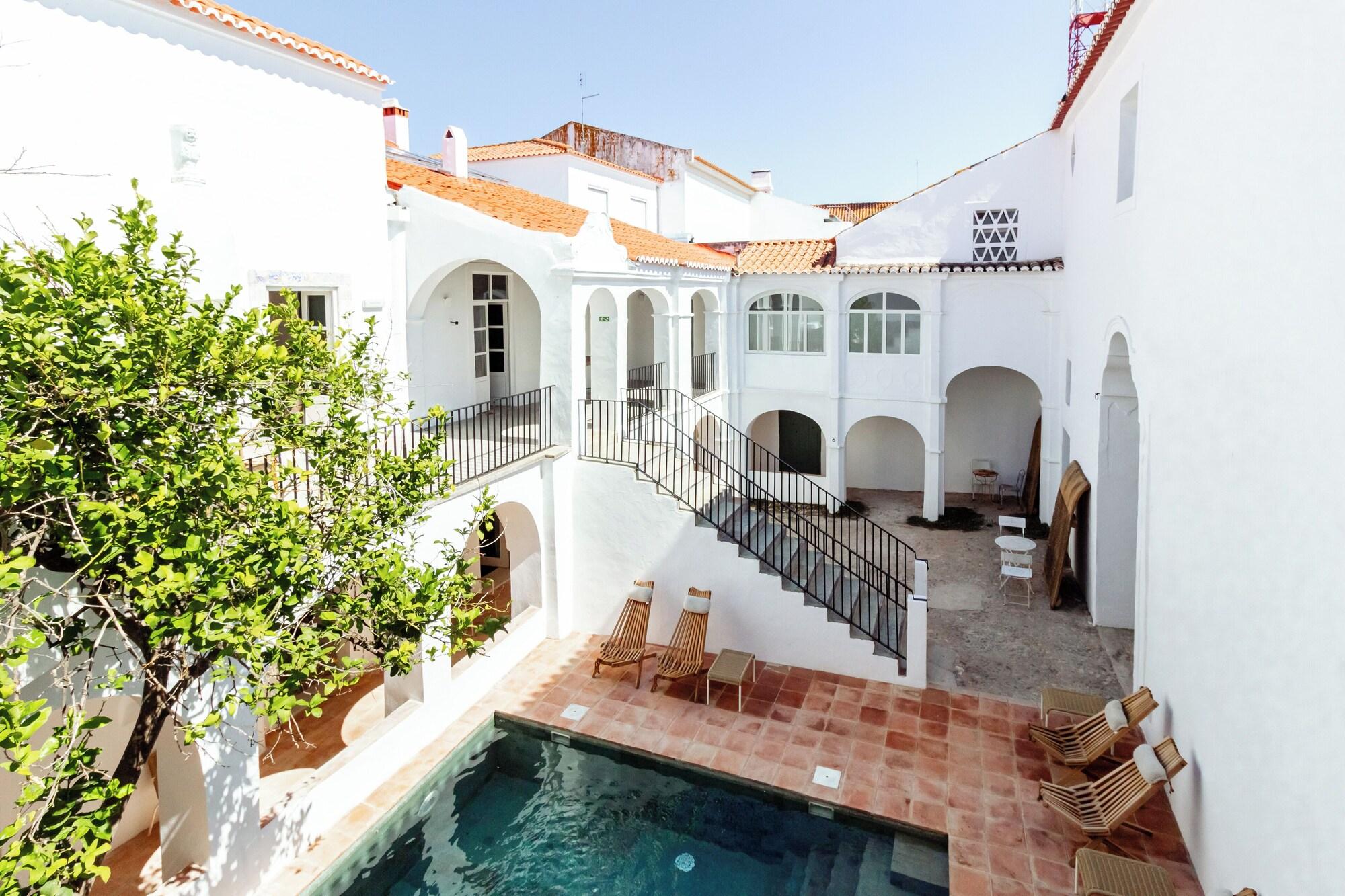 Vista Exterior Amada Moura