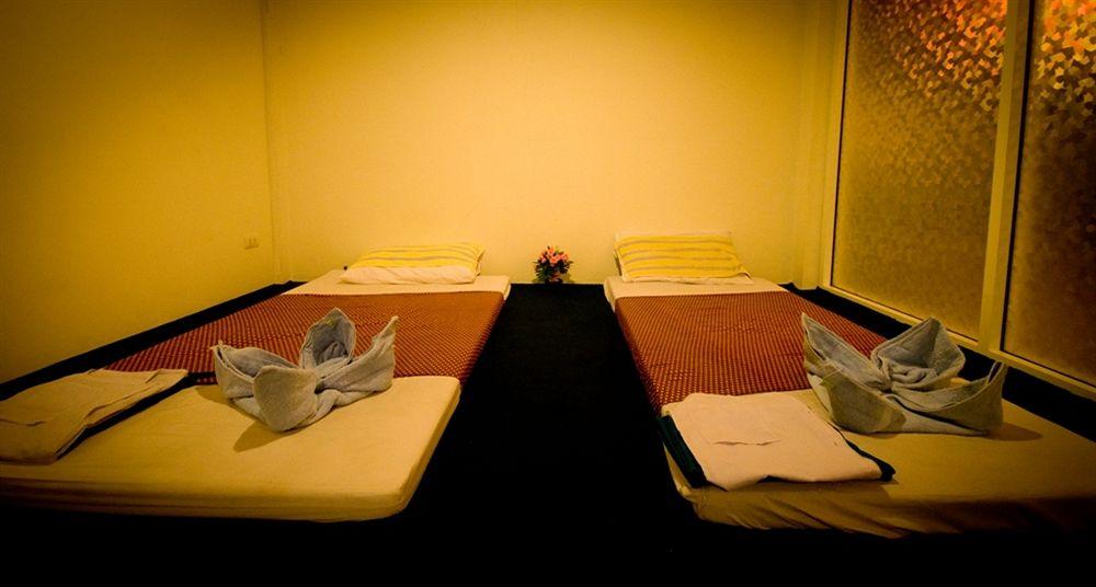 Spa Sinsuvarn Airport Suite