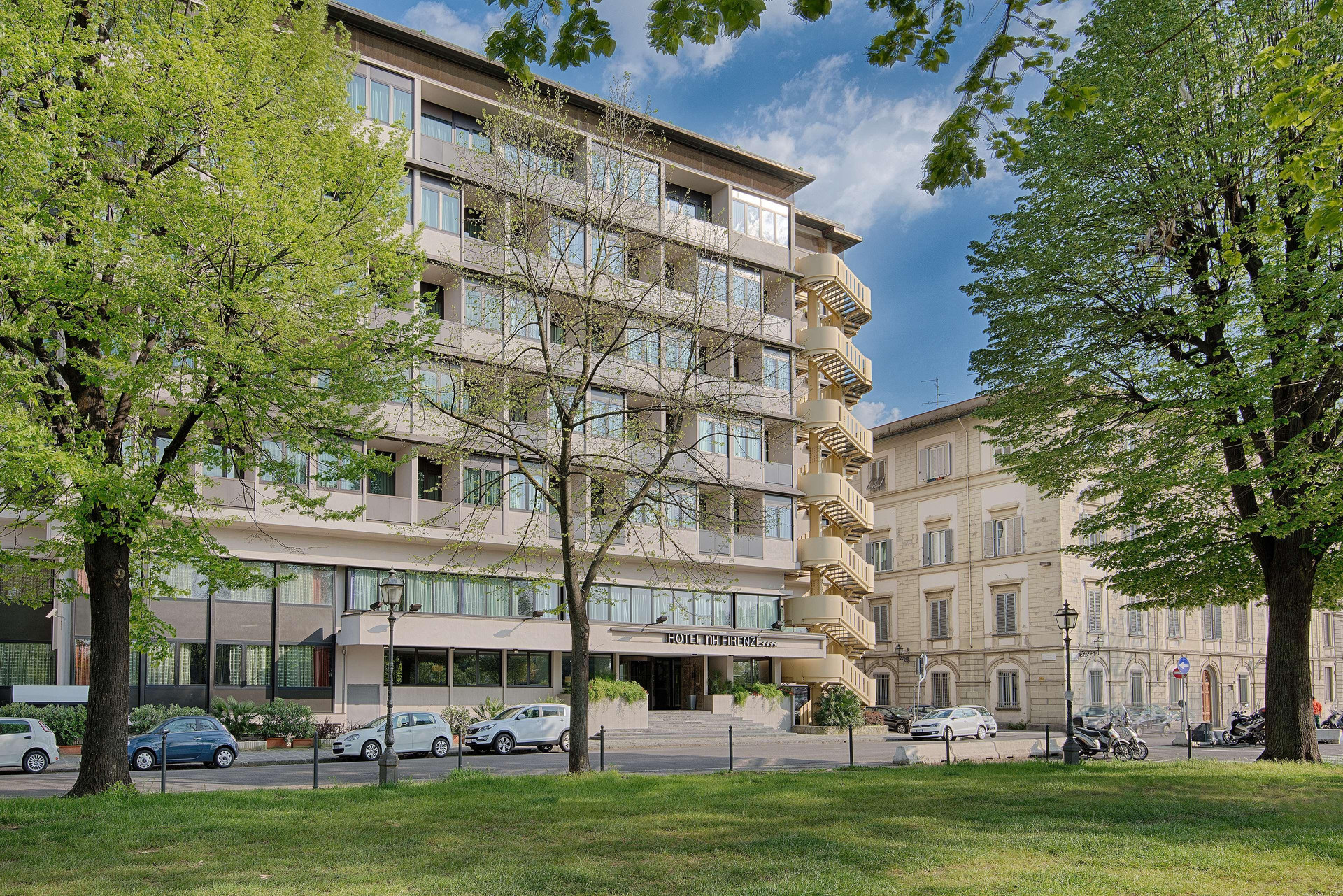 Vista Exterior NH Firenze