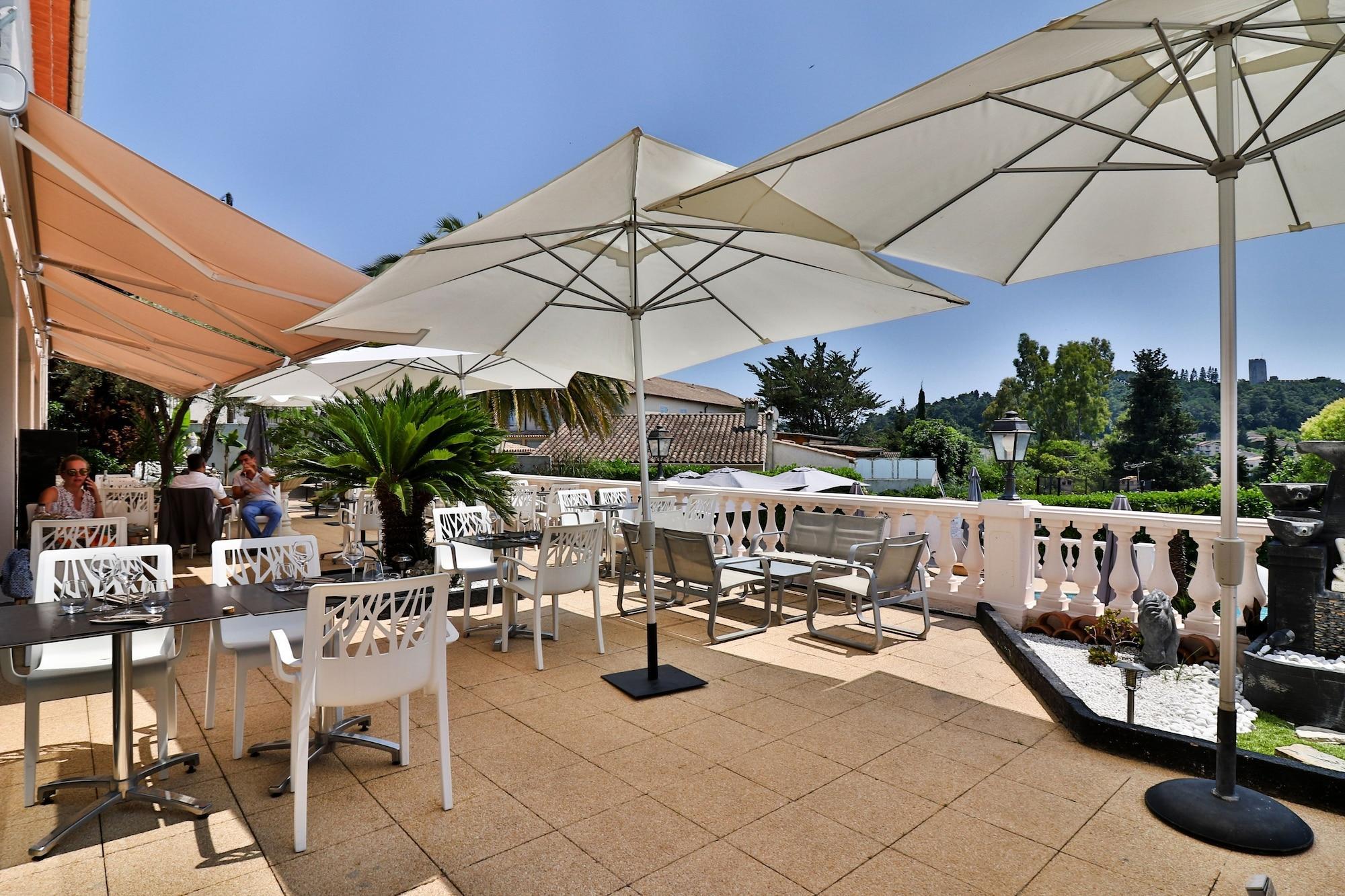 Varios Hotel Perla Riviera