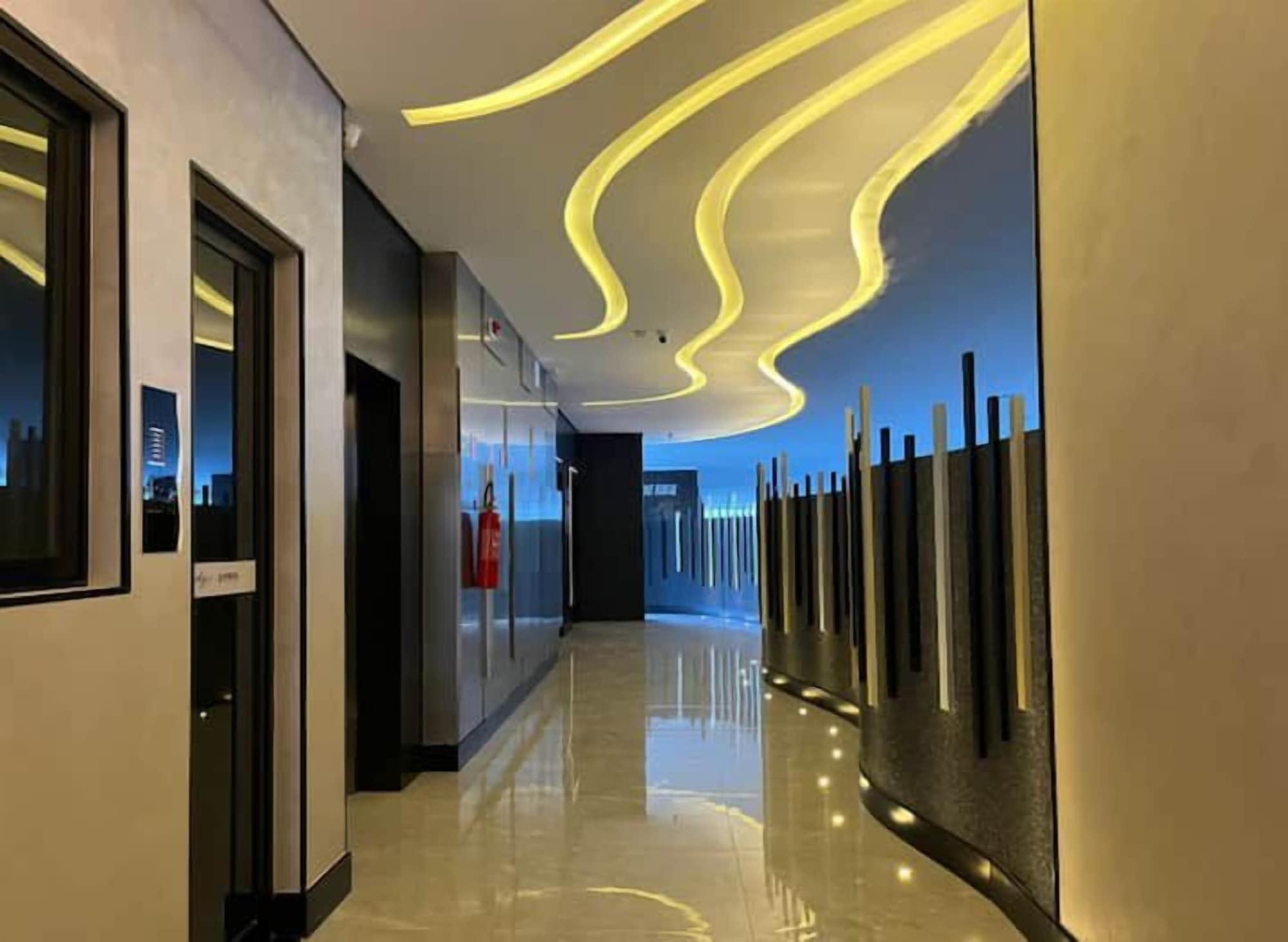 Vista Lobby Sky Concept 816