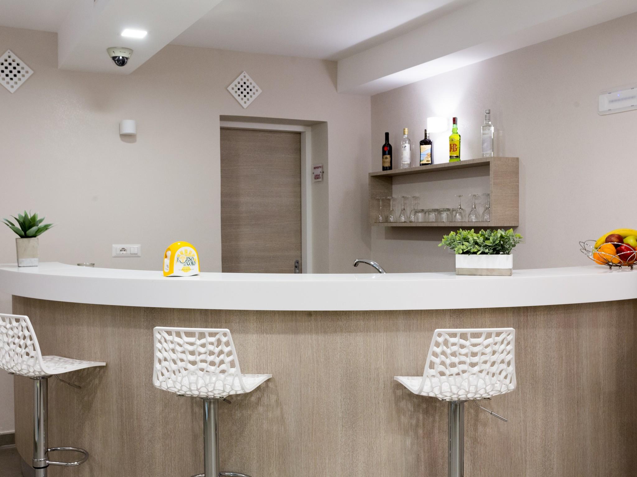 Bar/Salón Buono BB