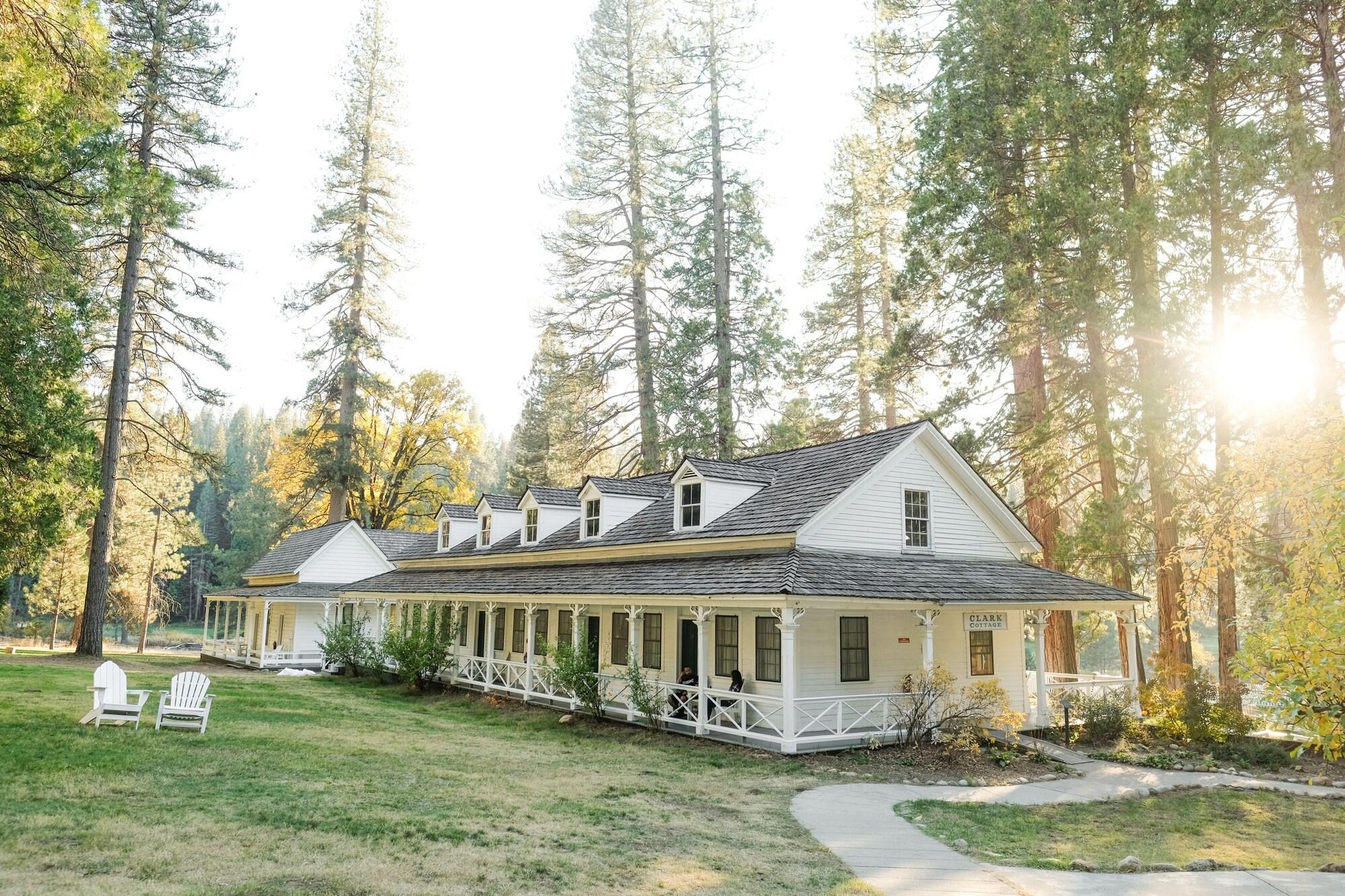 Vista Exterior Wawona Hotel