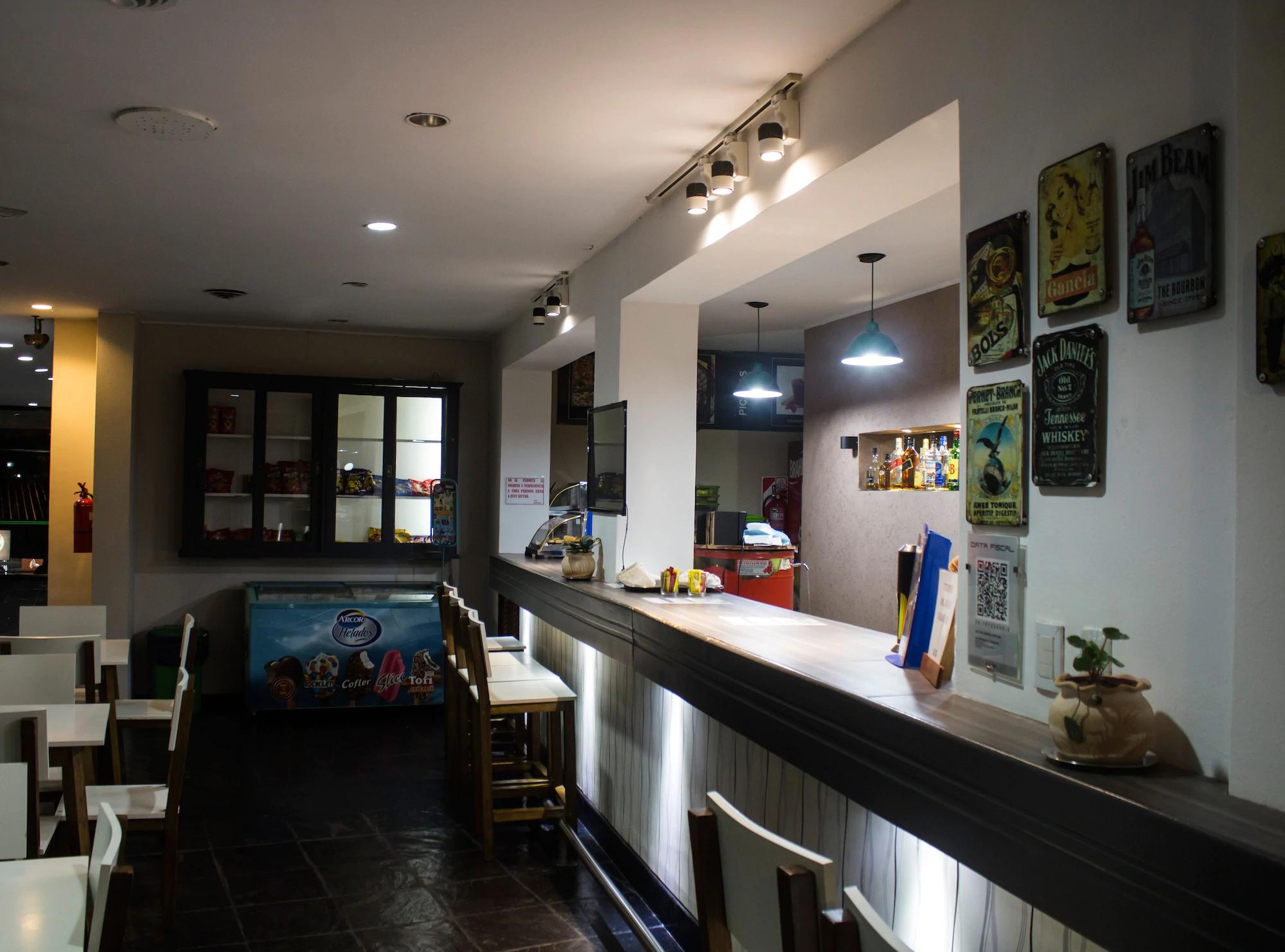 Bar/Salón Hotel El Libertador