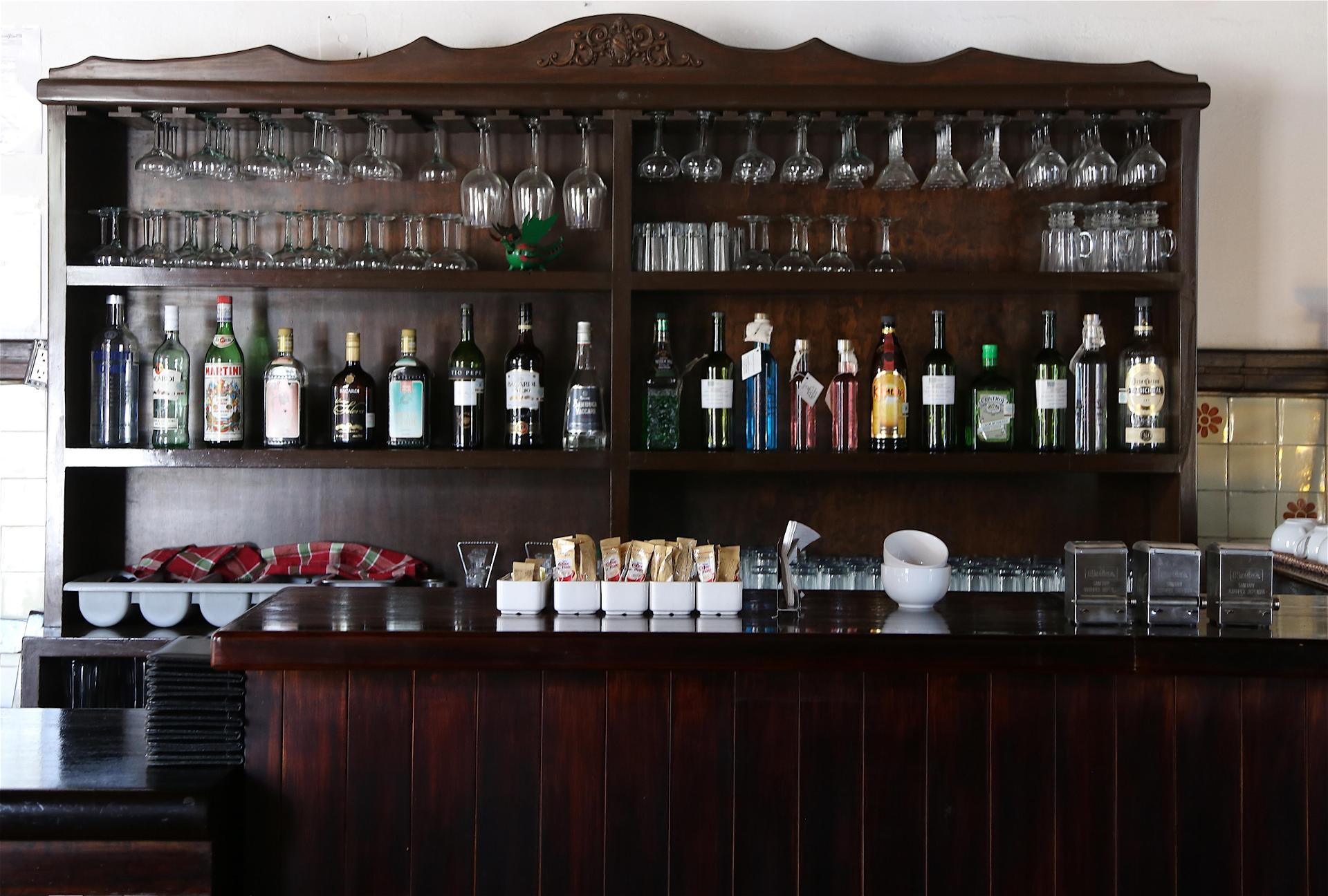 Bar/Salón Parador Del Dominico