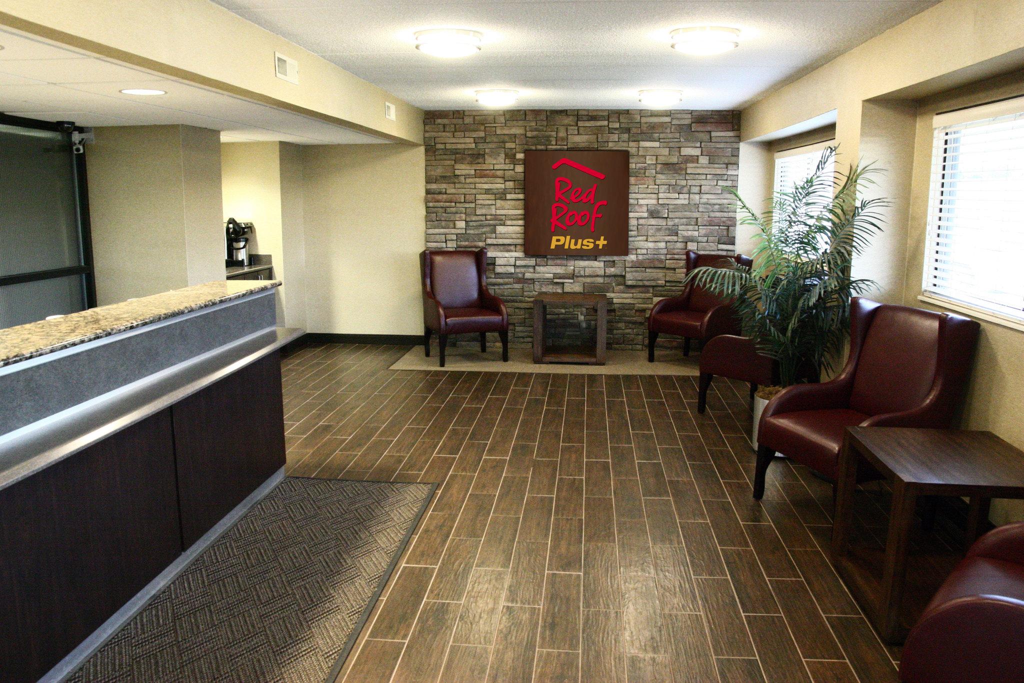 Vista Lobby Red Roof Inn Washington DC/BWI Airport
