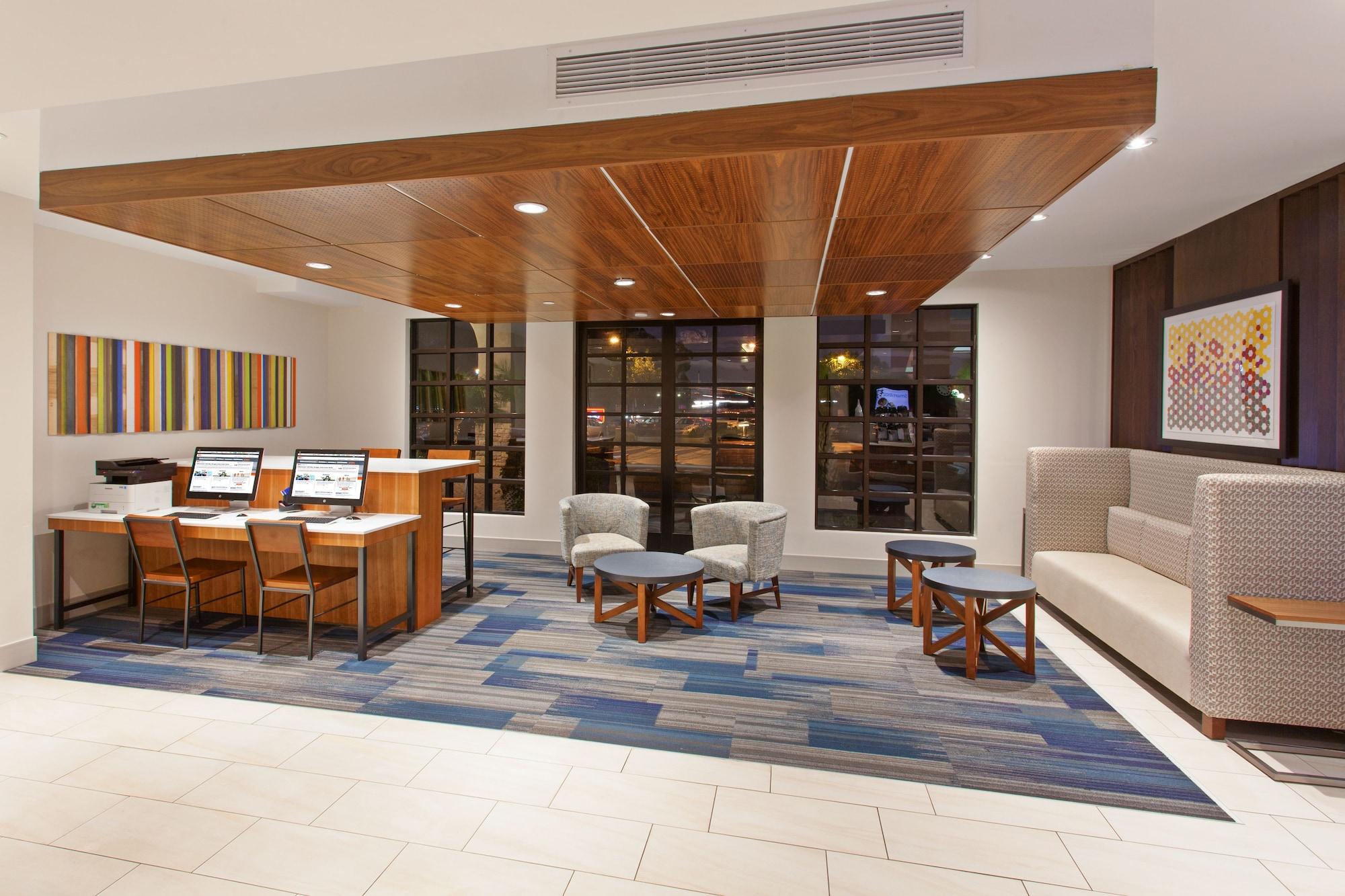 Vista Lobby Holiday Inn Express Mira Mesa-San Diego by IHG