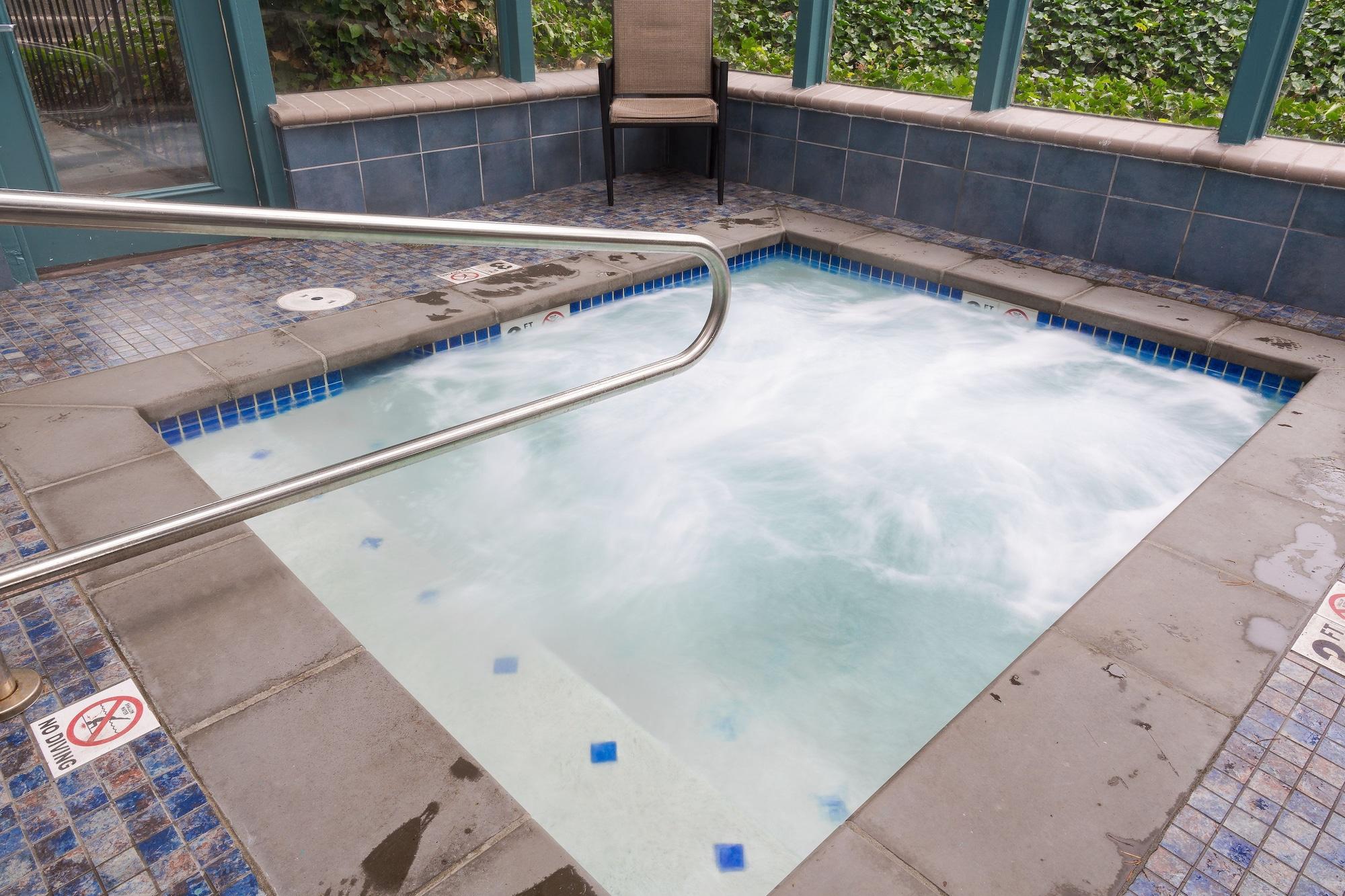 Spa Wingate by Wyndham Bellingham Heritage Inn