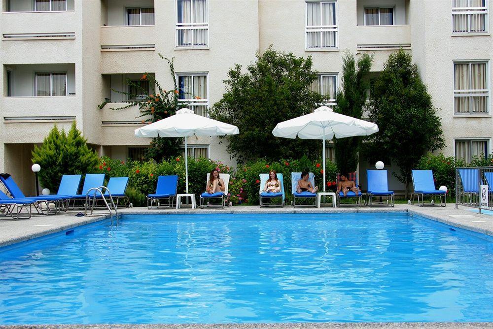 Vista Piscina Daphne Hotel Apartments