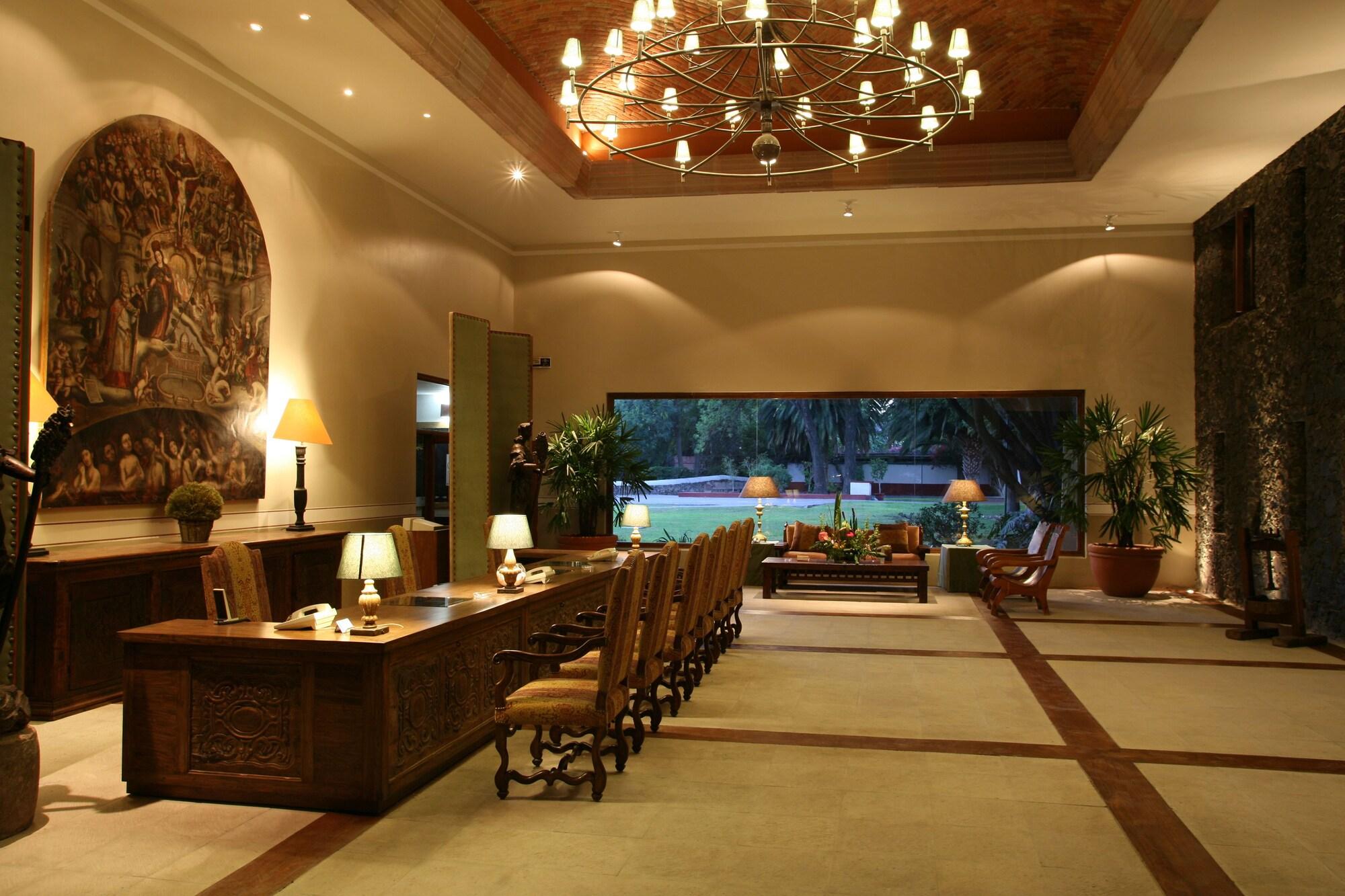 Vista Lobby Hacienda Jurica by Brisas
