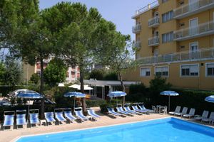 Alojamiento - Hotel Bahama