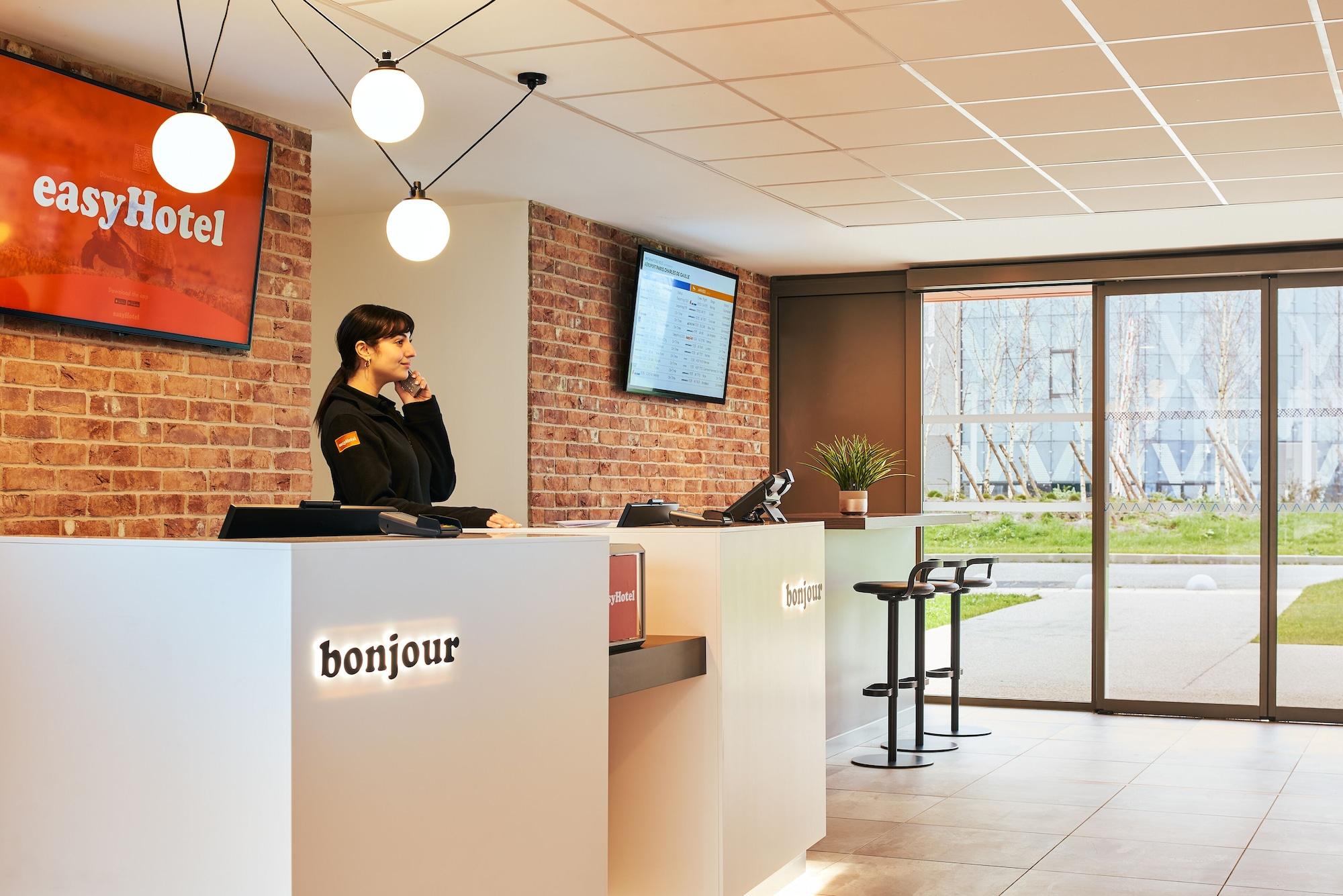 Vista Lobby easyHotel Paris Charles de Gaulle