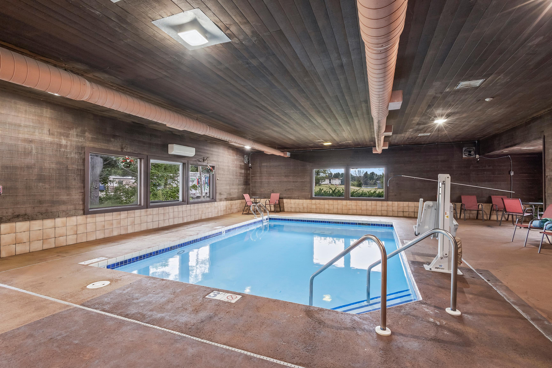 Vista Piscina Wautoma Inn by OYO Near Airport WI 73