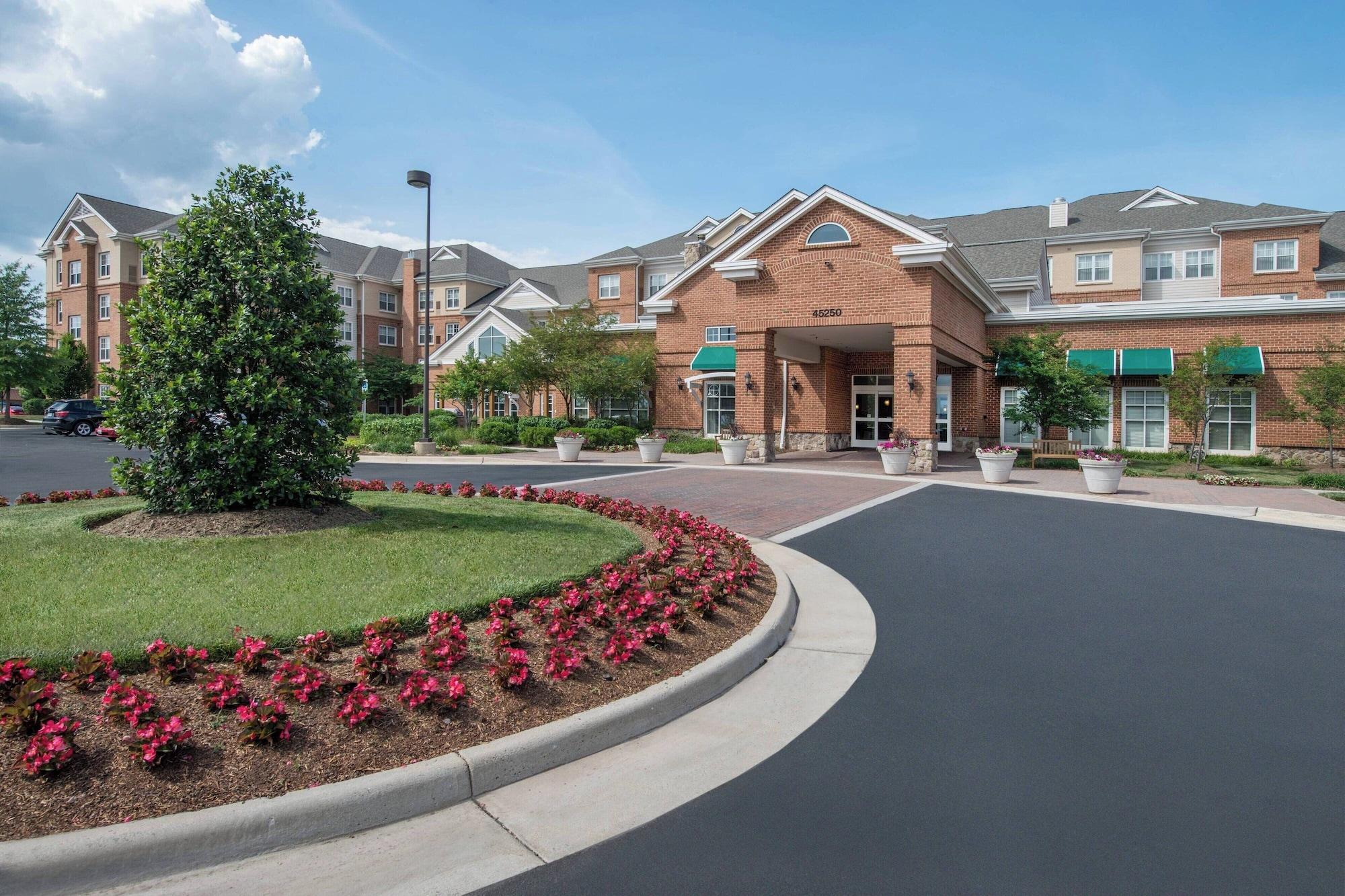 Vista Exterior Residence Inn by Marriott Dulles Airport At Dulles 28 Centre