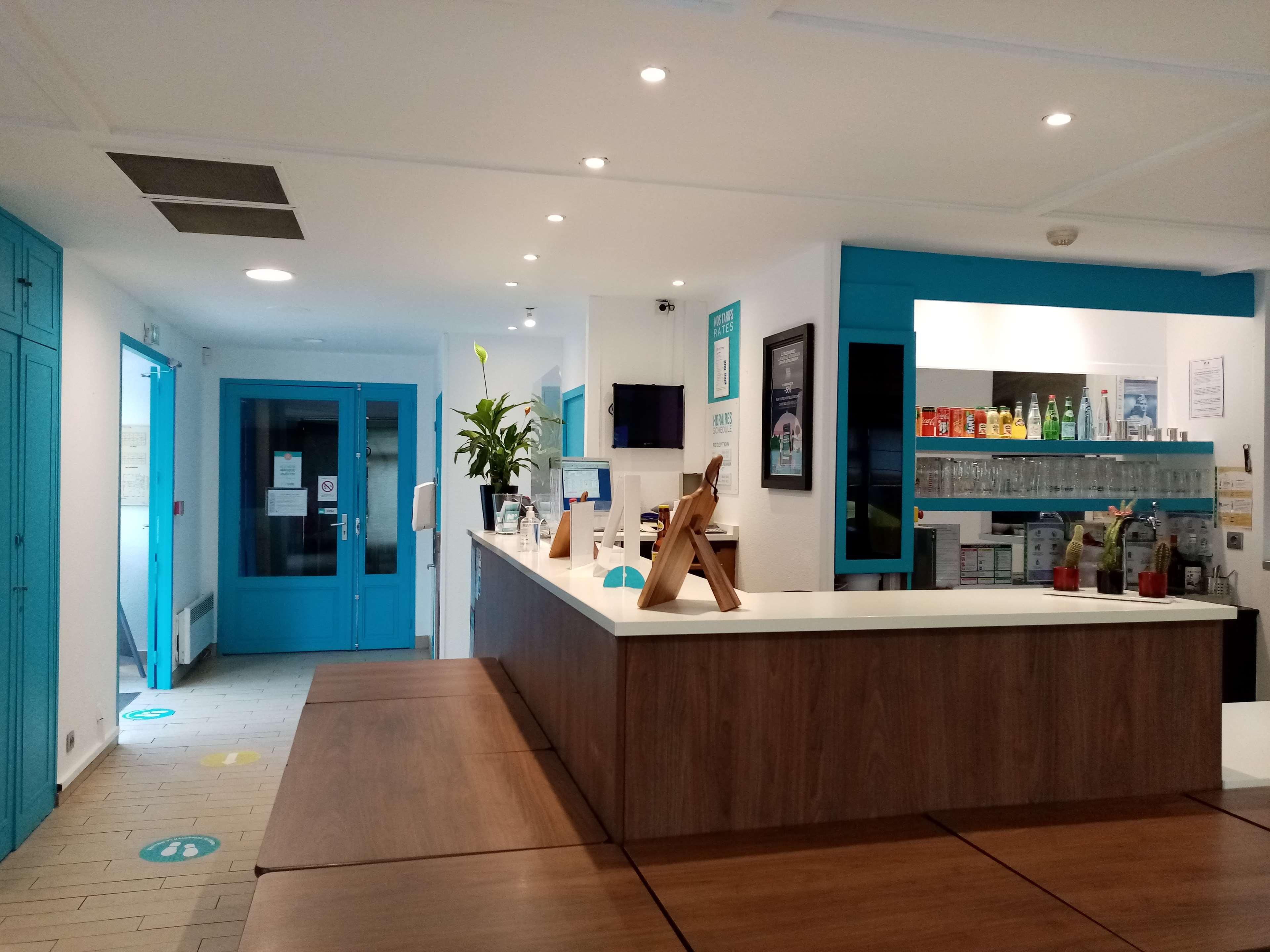 Vista Lobby Kyriad Direct Marseille Est - La Valentine