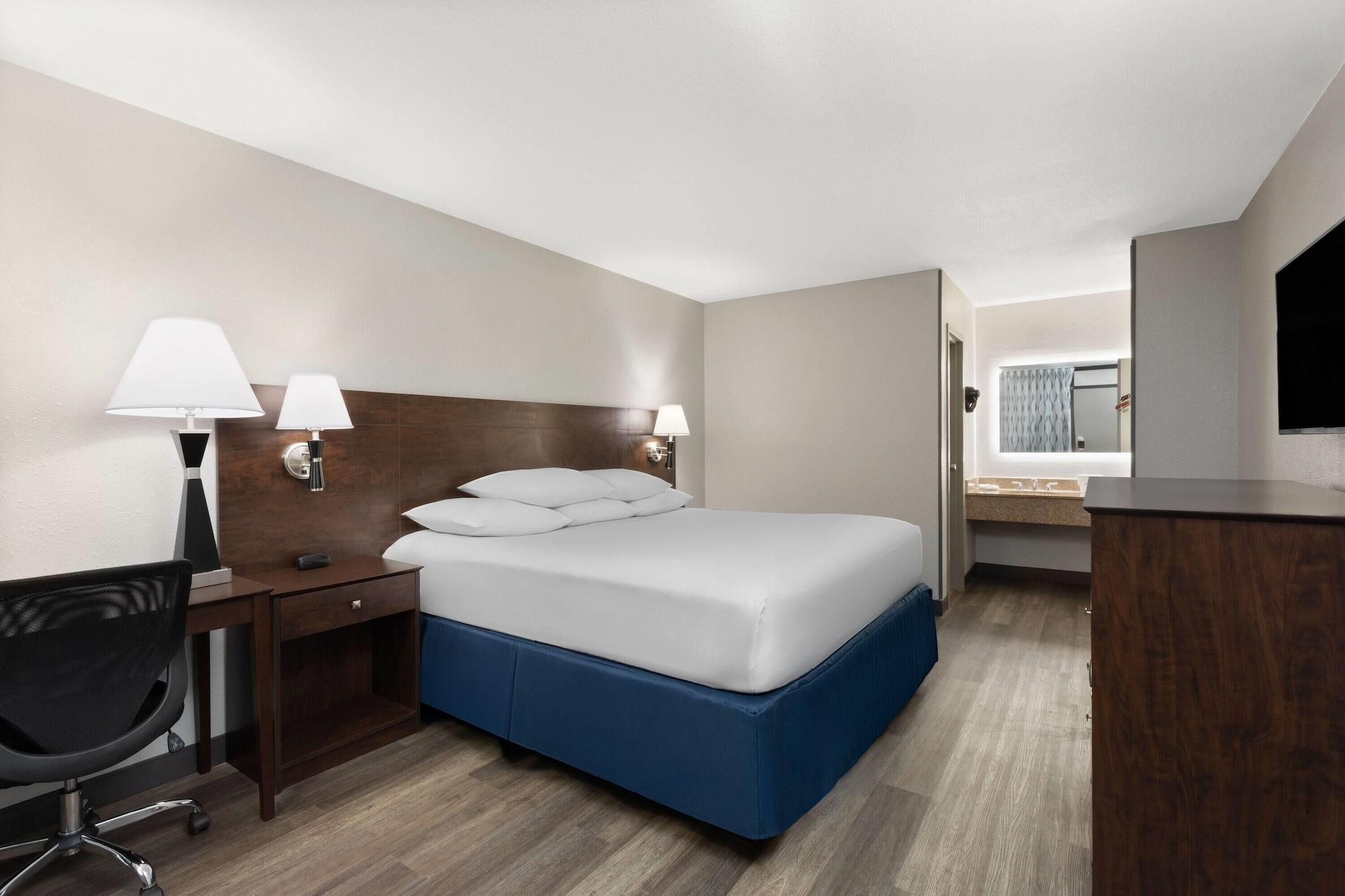 Habitación Days Inn by Wyndham Orlando Conv. Center/International Dr