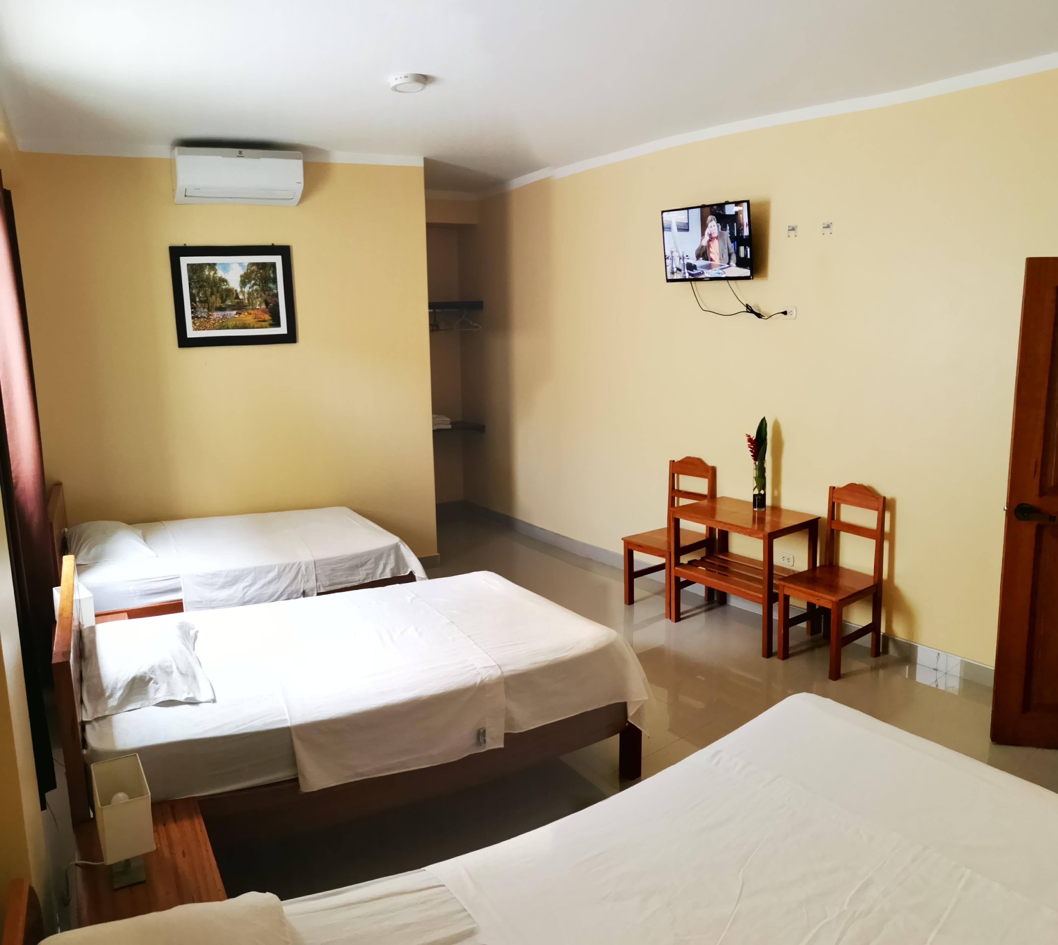 Equipamiento de Habitación Hostal Cordillera Azul