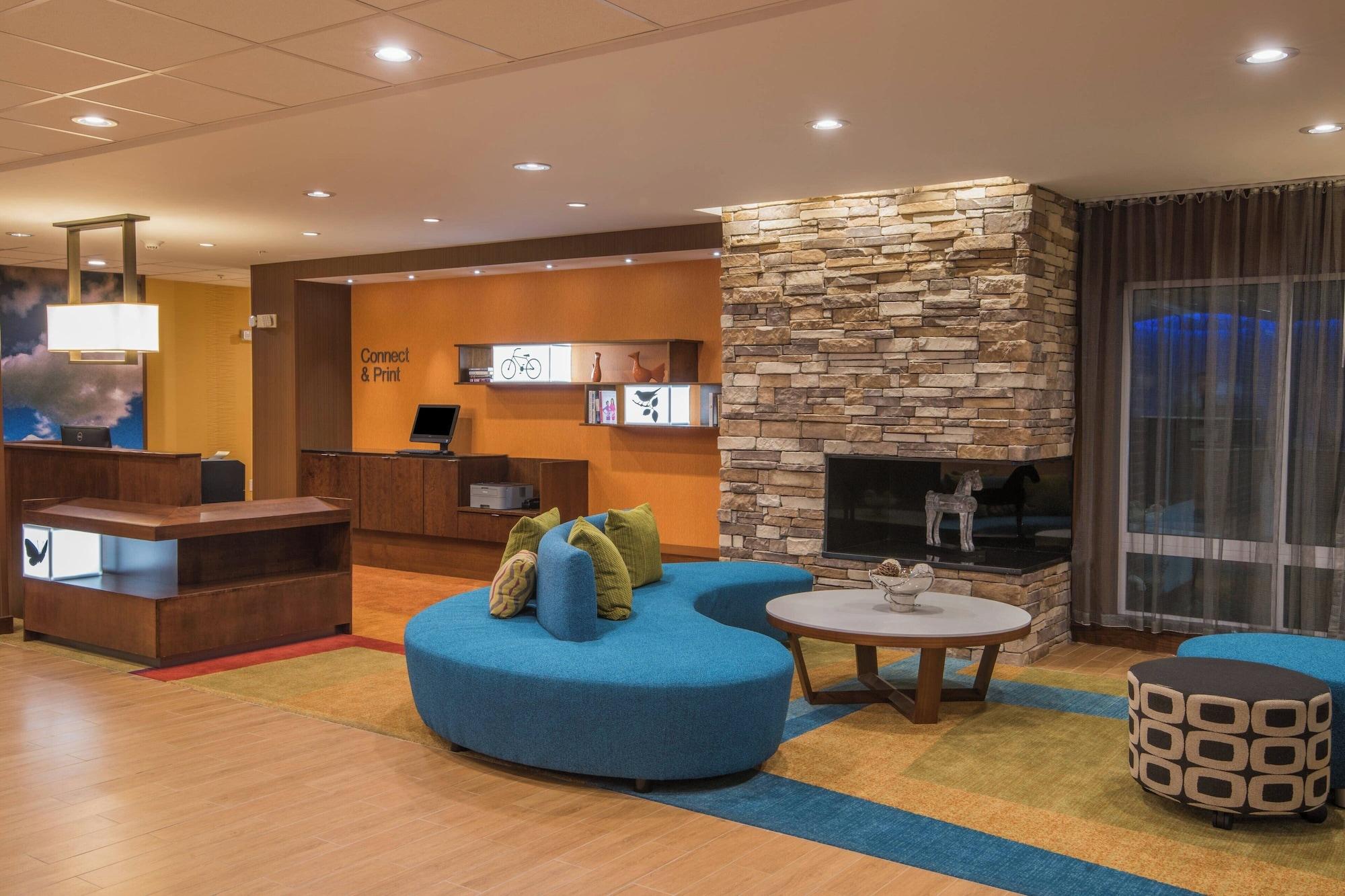 Vista Lobby Fairfield Inn & Suites Fort Wayne Southwest