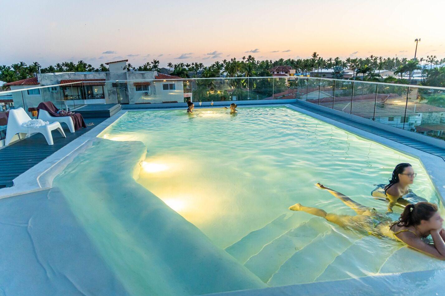 Vista Piscina Hotel Alkquimia