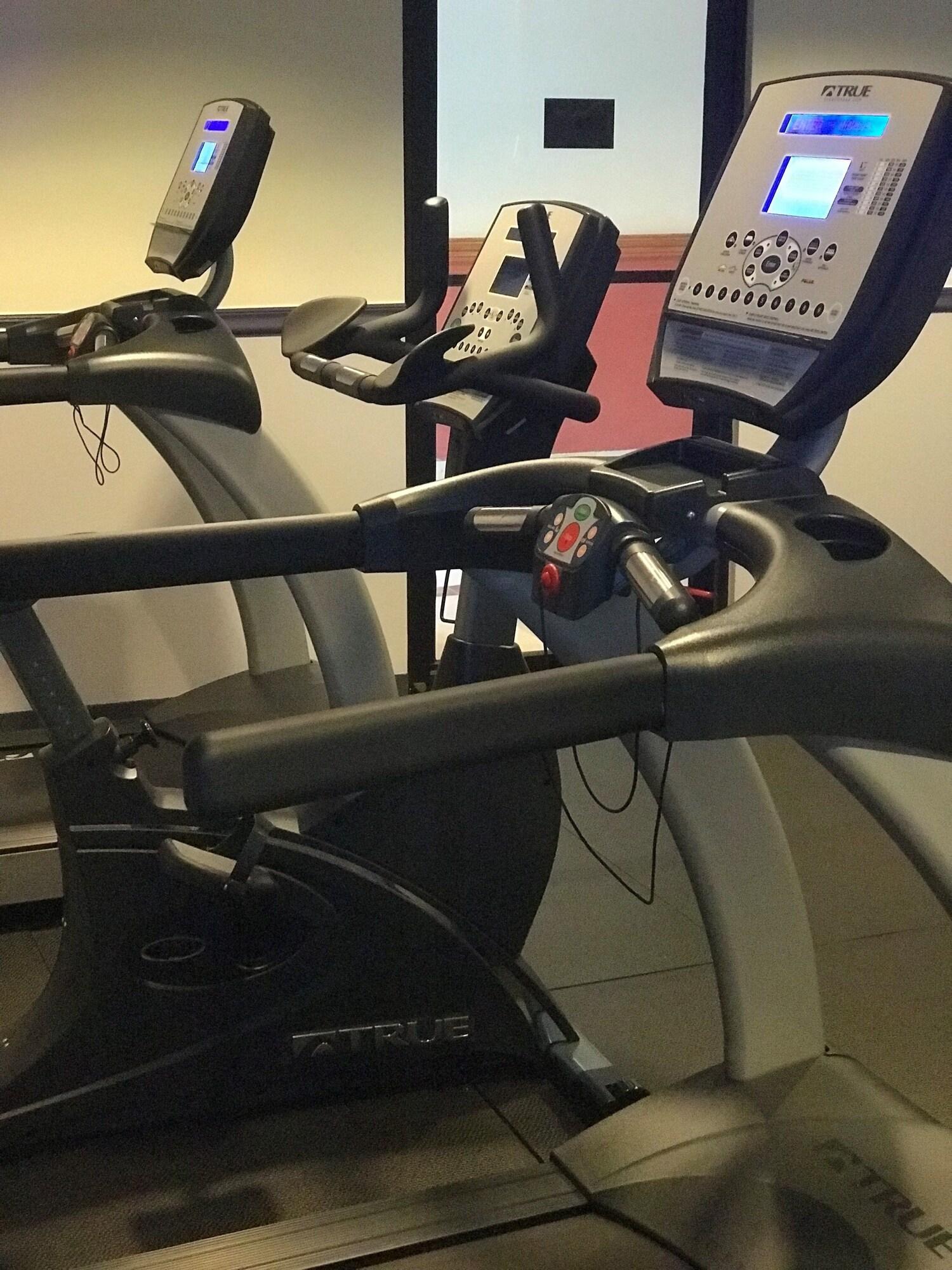 Gimnasio Meadowlands Plaza Hotel