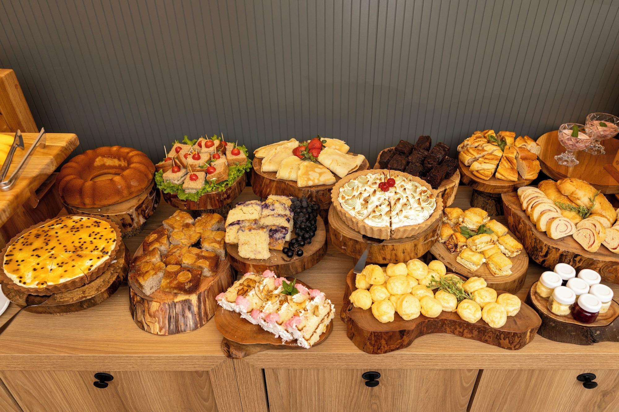 Restaurant Poehma Lago Negro by Livá OFICIAL