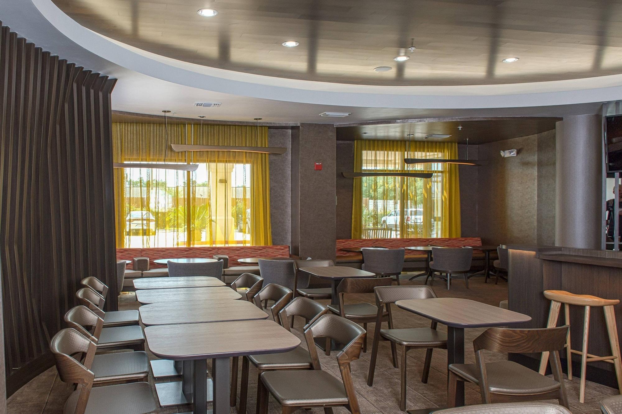 Restaurant SpringHill Suites by Marriott Houston Pearland