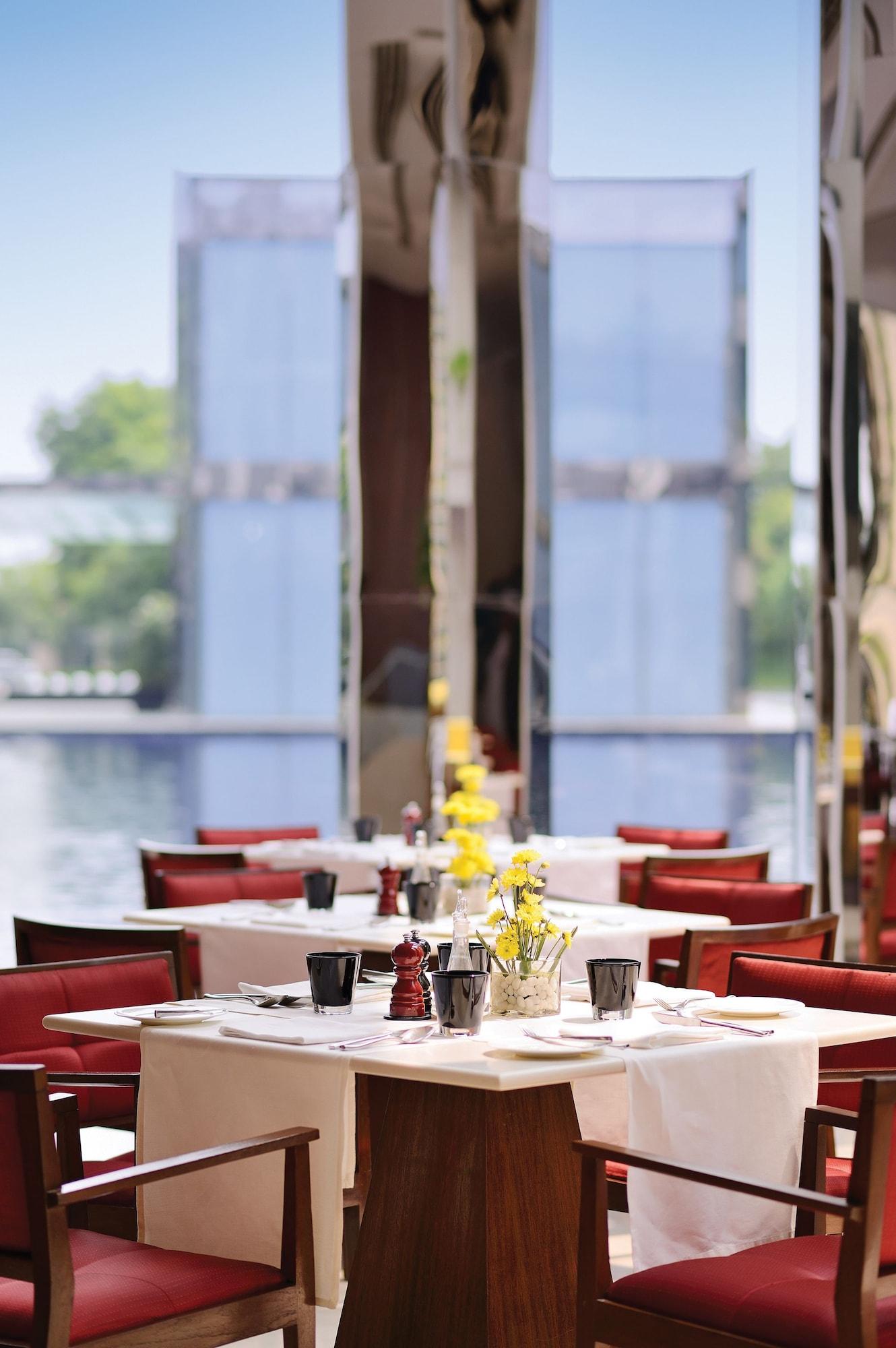 Restaurant The Oberoi Gurgaon