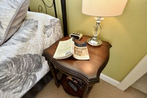 Alquiler Vacacional - Charming Brick Farmhouse with a Touch of Elegance. -Winona