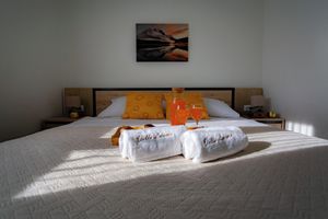 Alquiler Vacacional - Villa Lorema with pool,hot tube&5600sqm garden