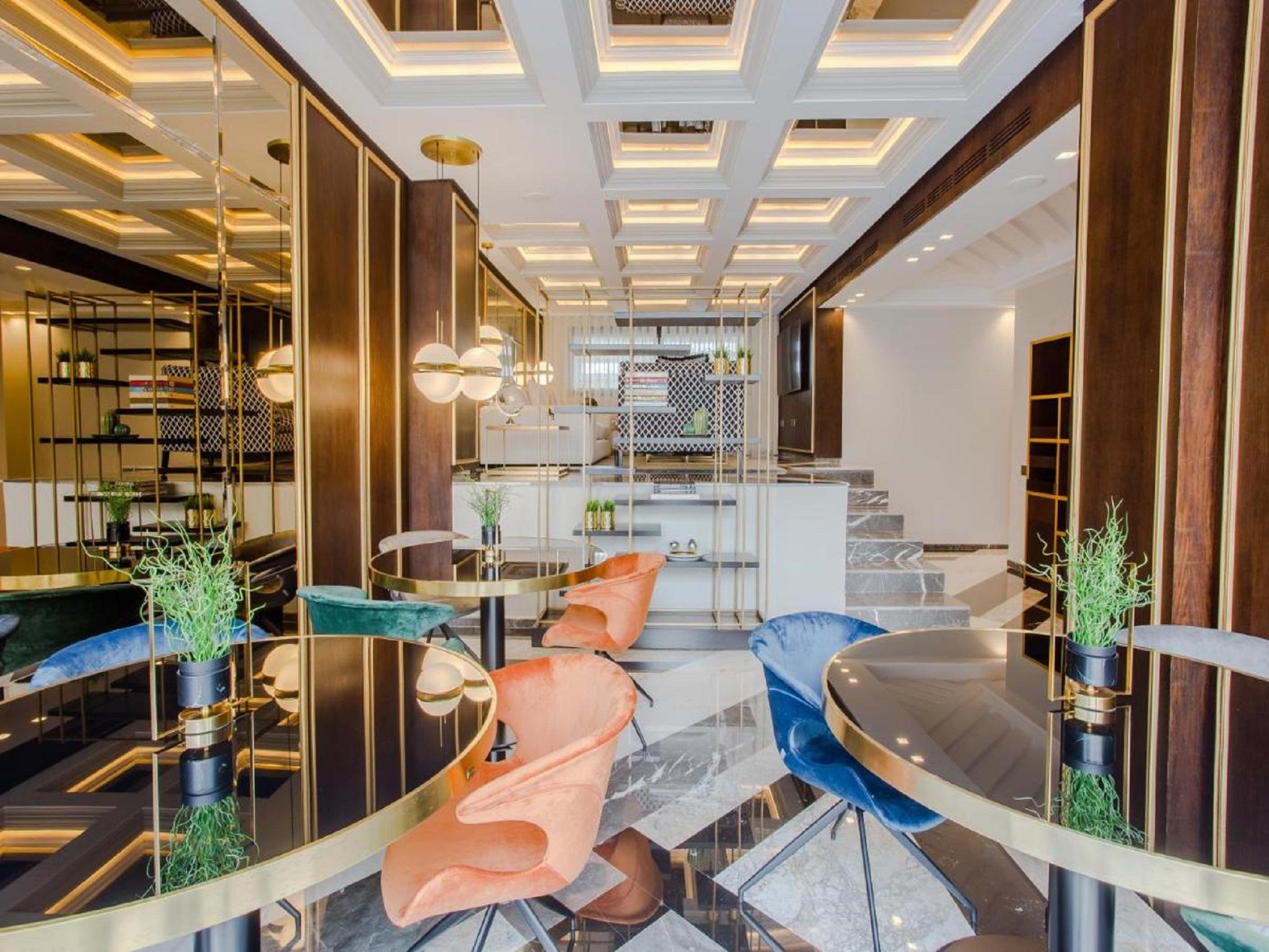 Varios Makass Appart Hotel