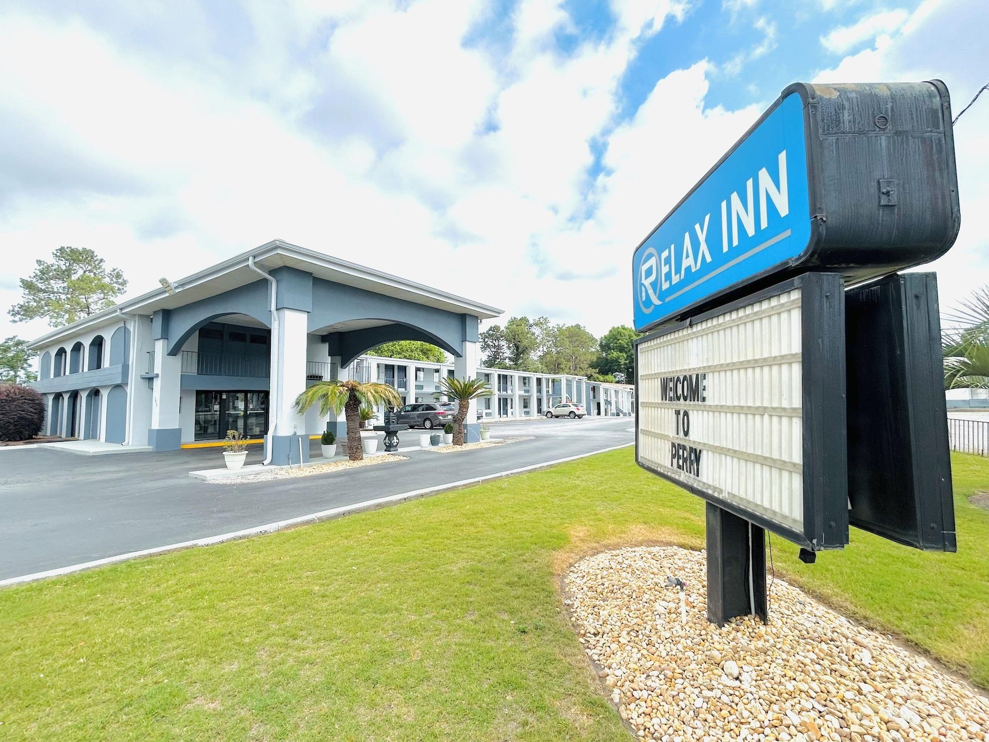 Varios Relax Inn Perry