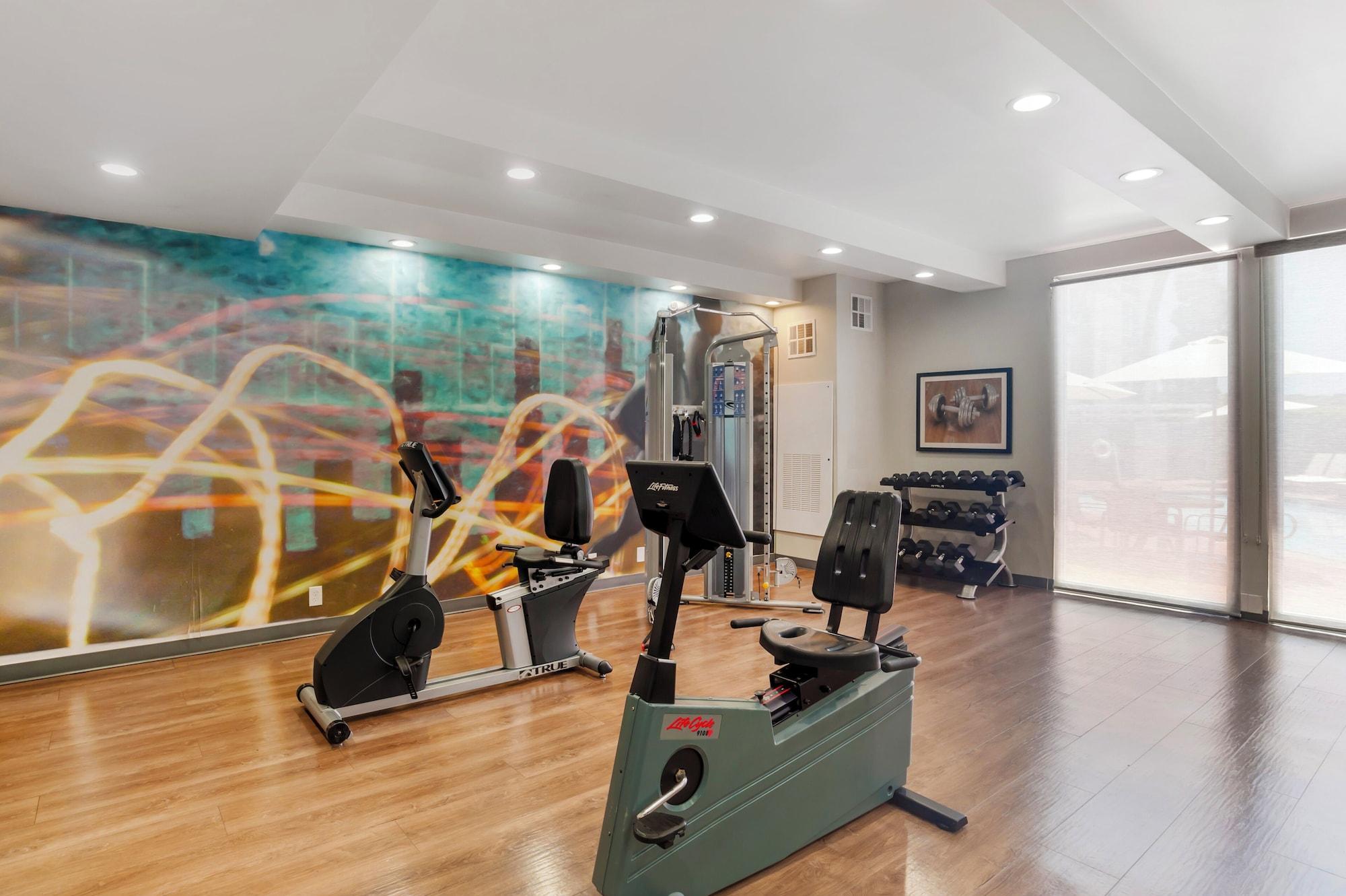 Gimnasio Best Western Plus Commerce Hotel