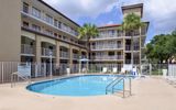 Mai Hana Hotel & Suites