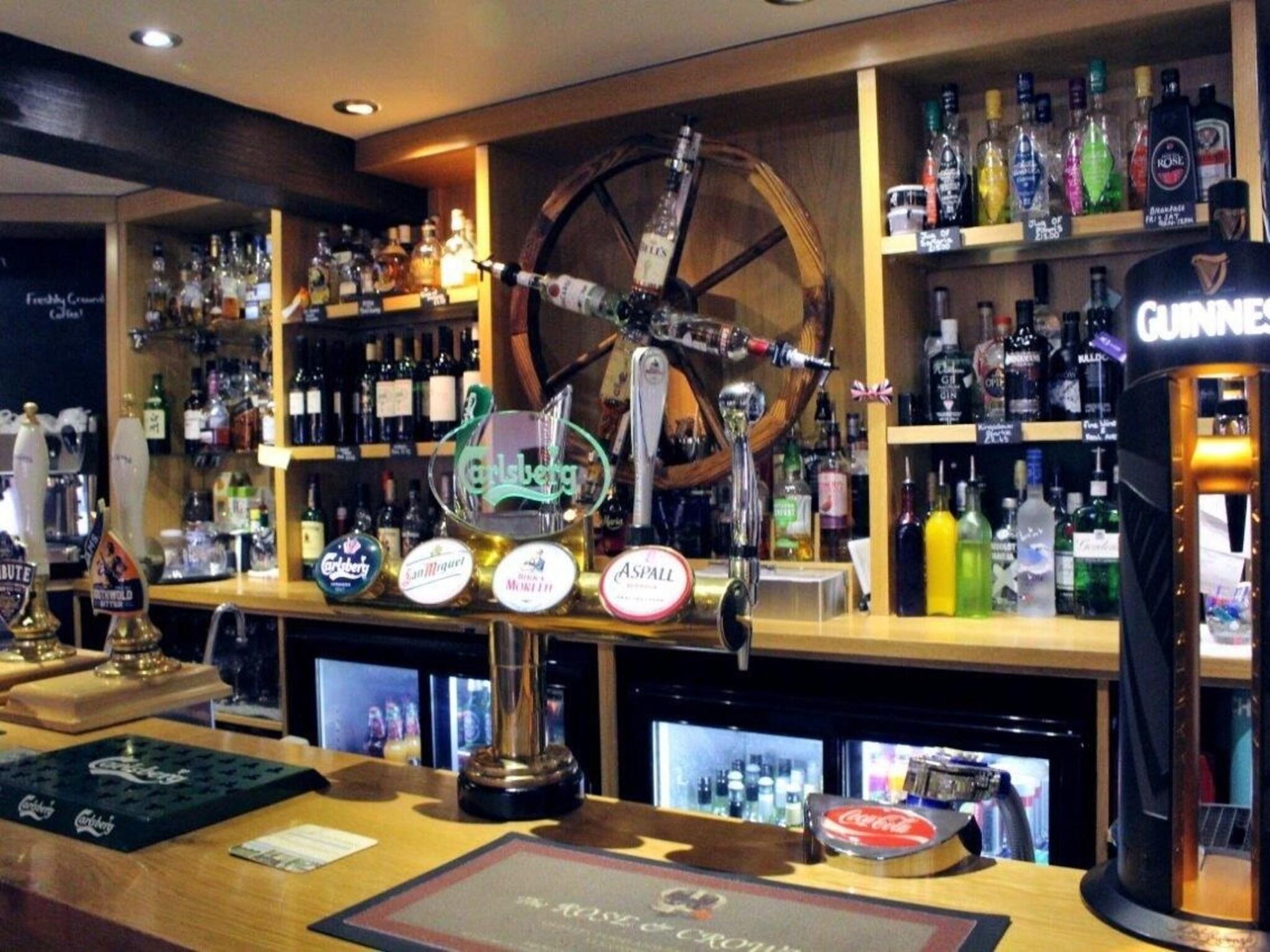 Bar/Salón The Rose & Crown Free House