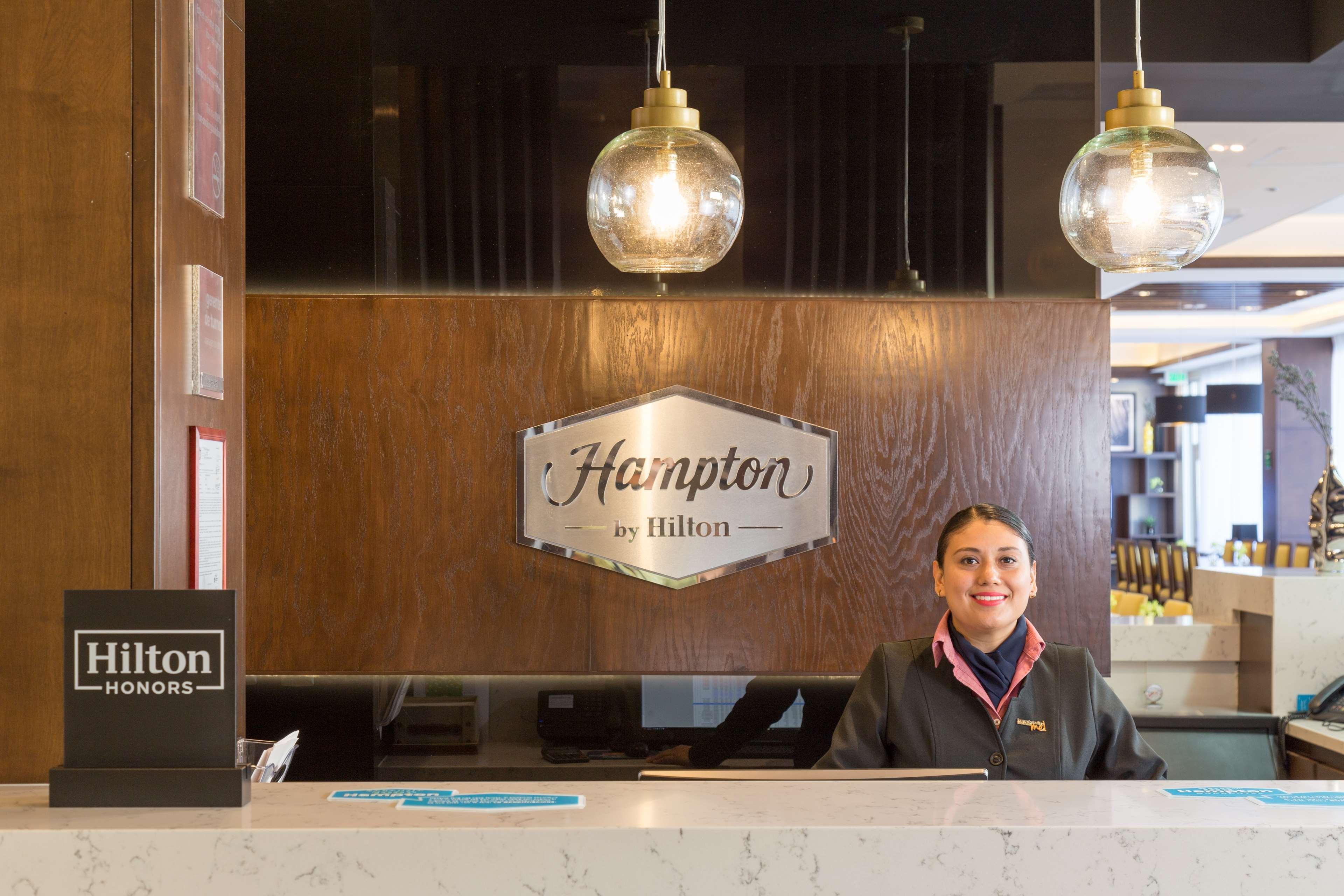 Vista do lobby Hampton Inn By Hilton Tijuana